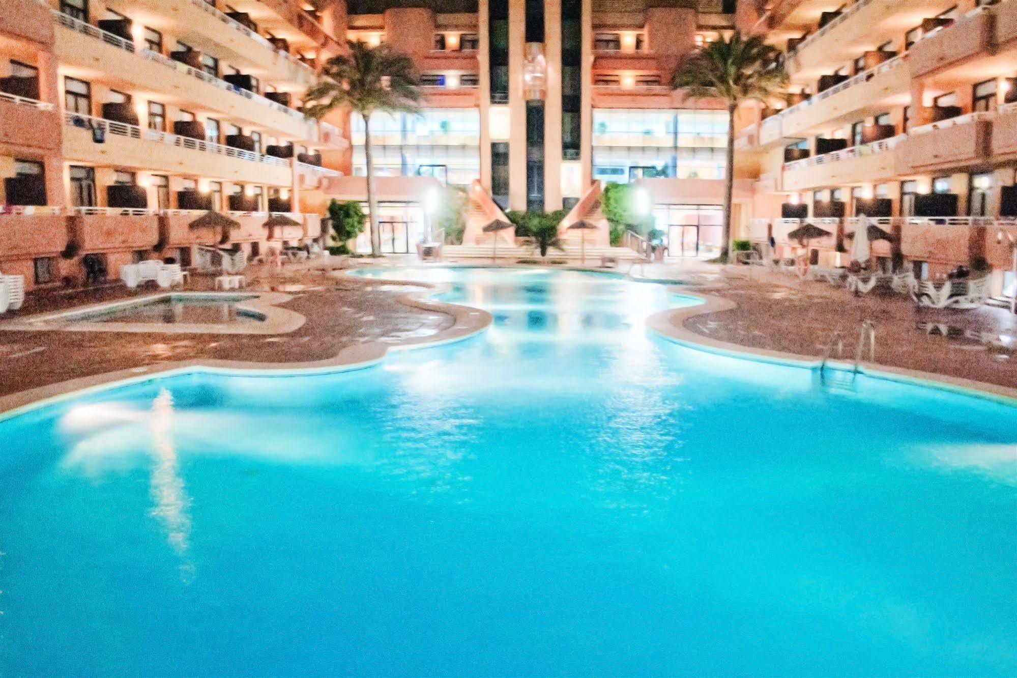 Advise Reina Apartahotel Vera