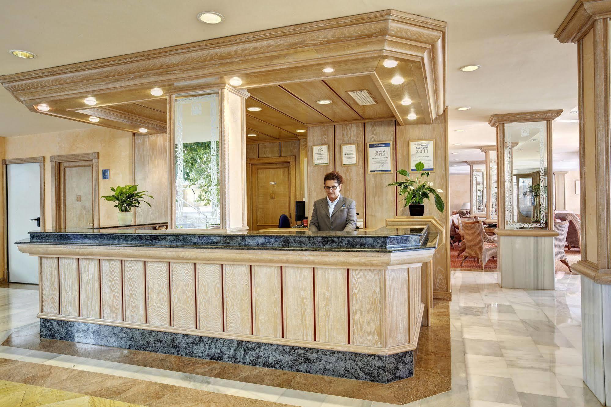 Hotel Grupotel Cala San Vicente 5*