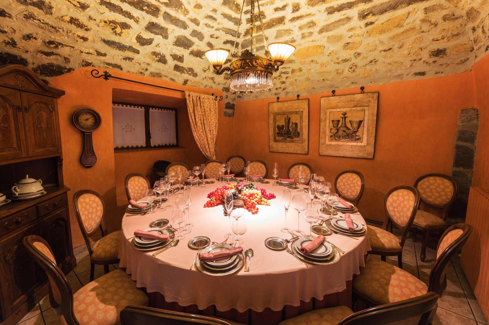 Larranaga Hotel *