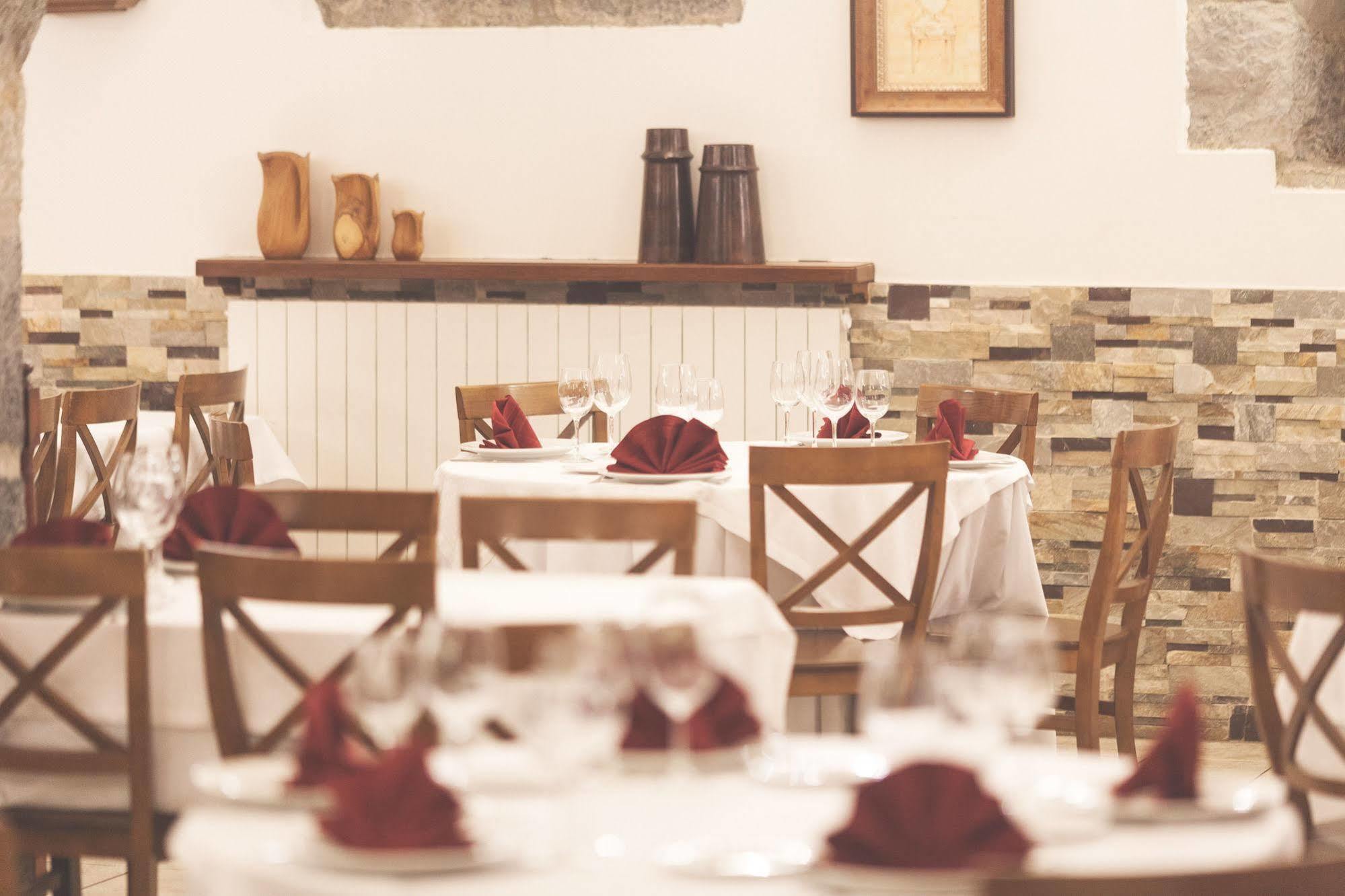 Hotel Larranaga *