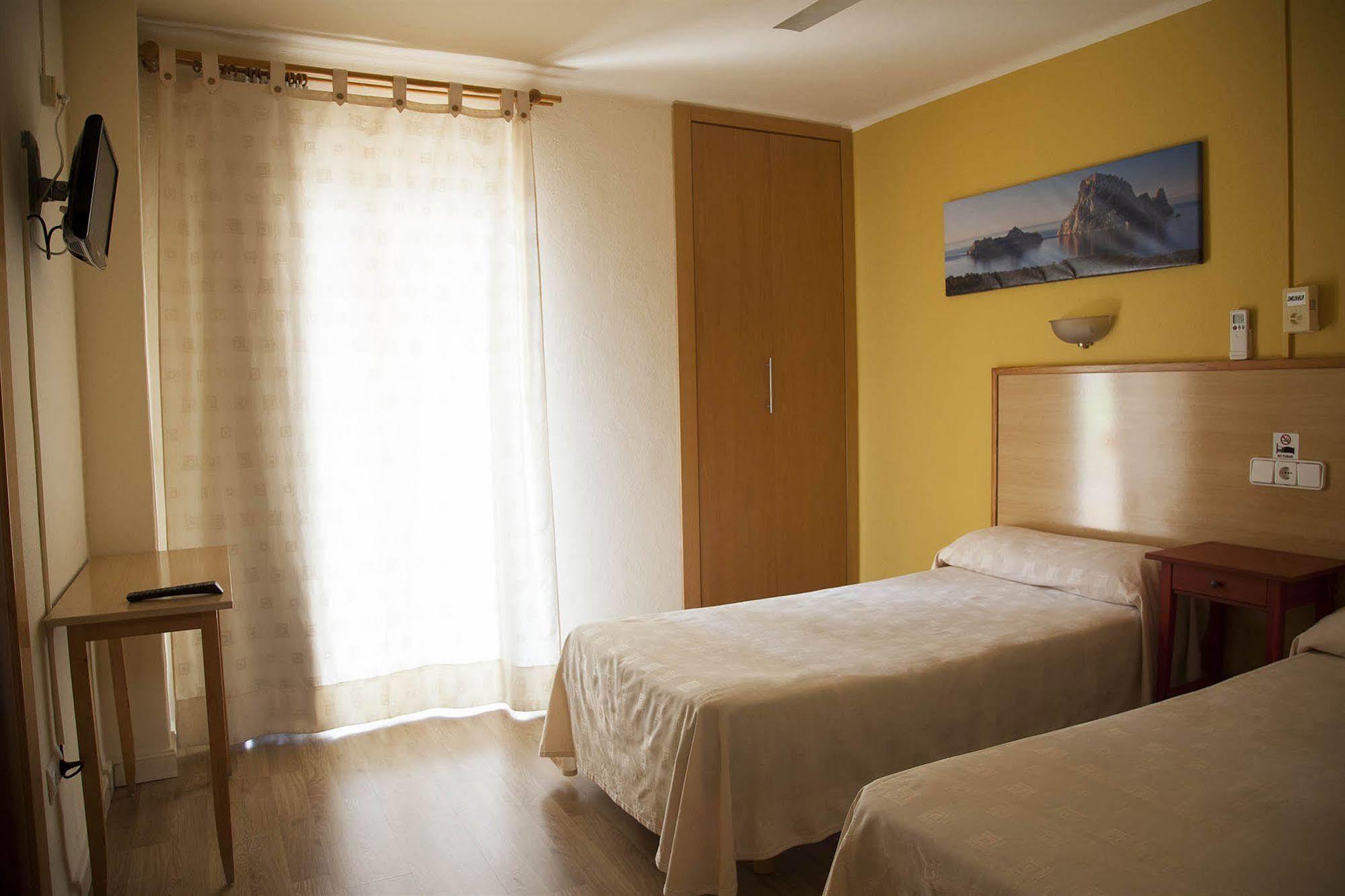 Pensión Residencia Europa Punico *