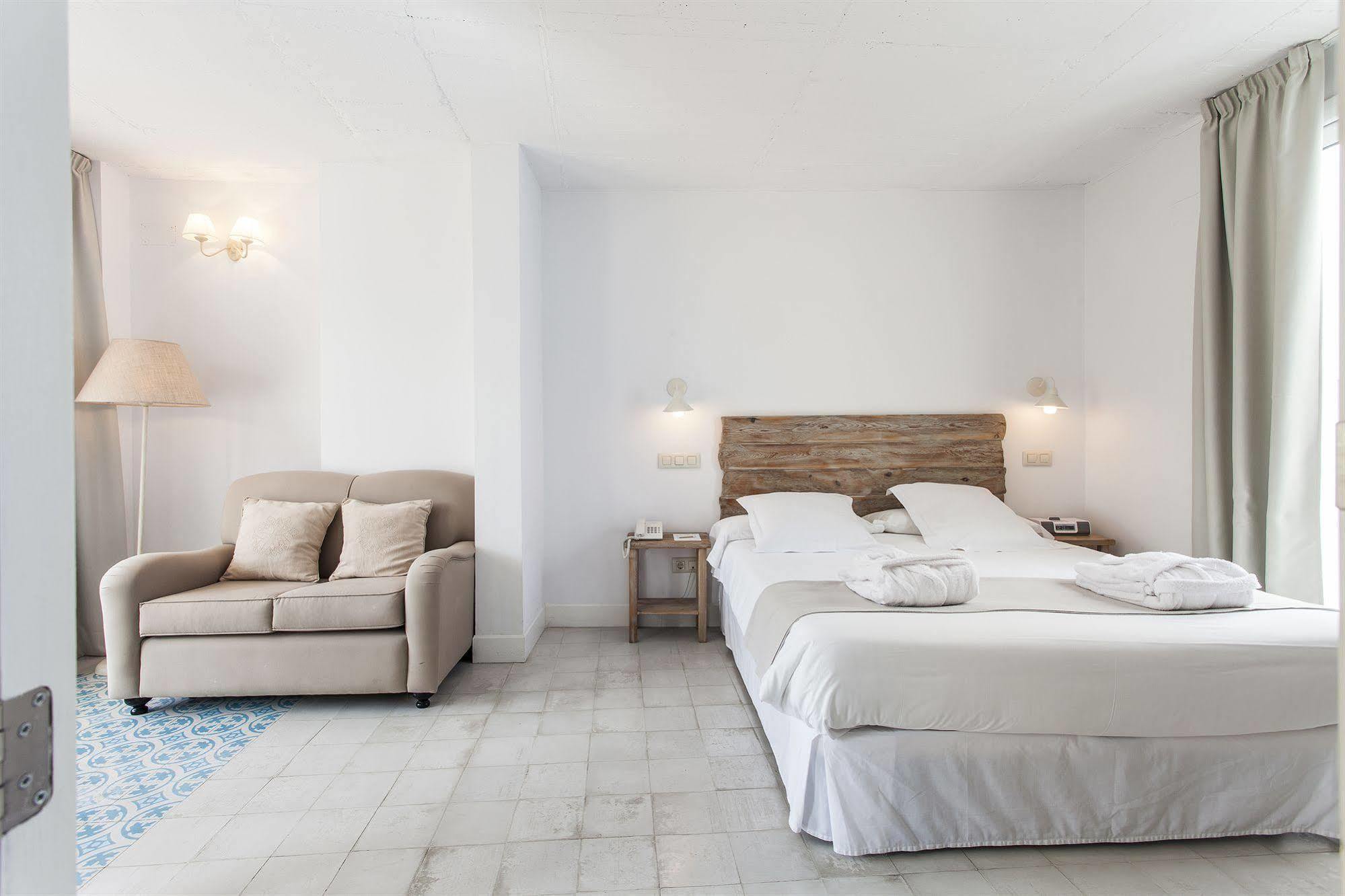 Boutique Elvira Plaza Hotel