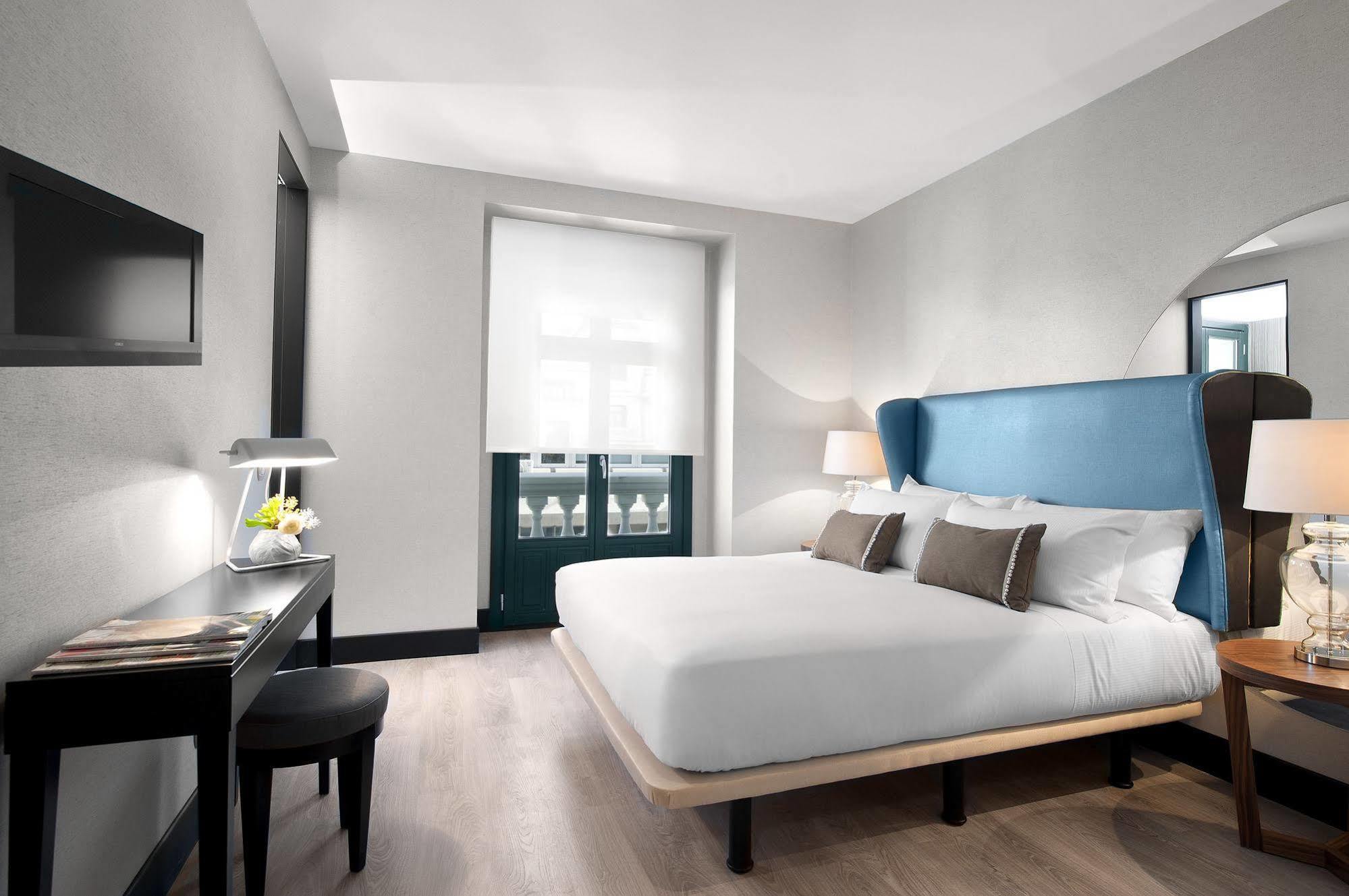 One Shot Luchana 22 Hotel