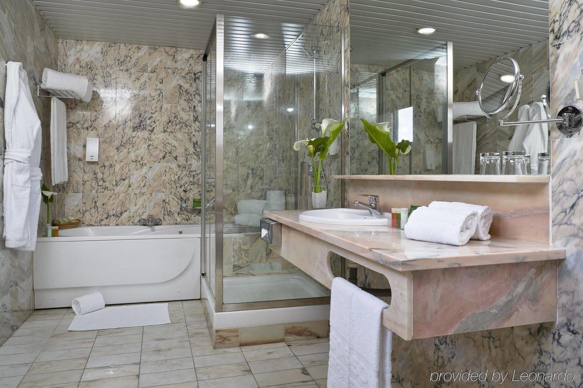 Hesperia Hotel 4*