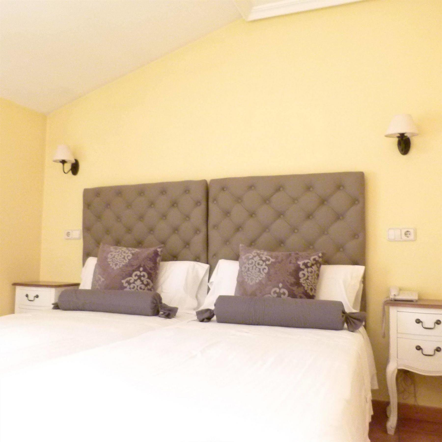 Hospederia De Reyes Hotel Toledo