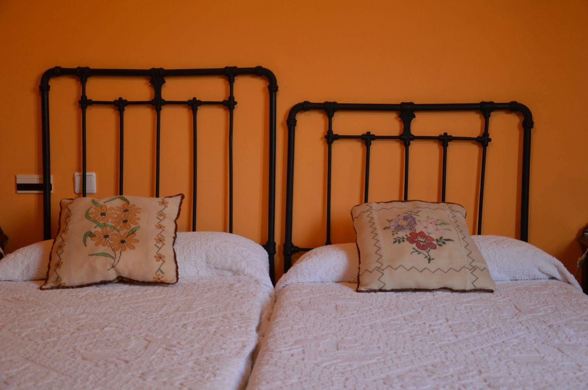 Hotel Mar De Queo 2*