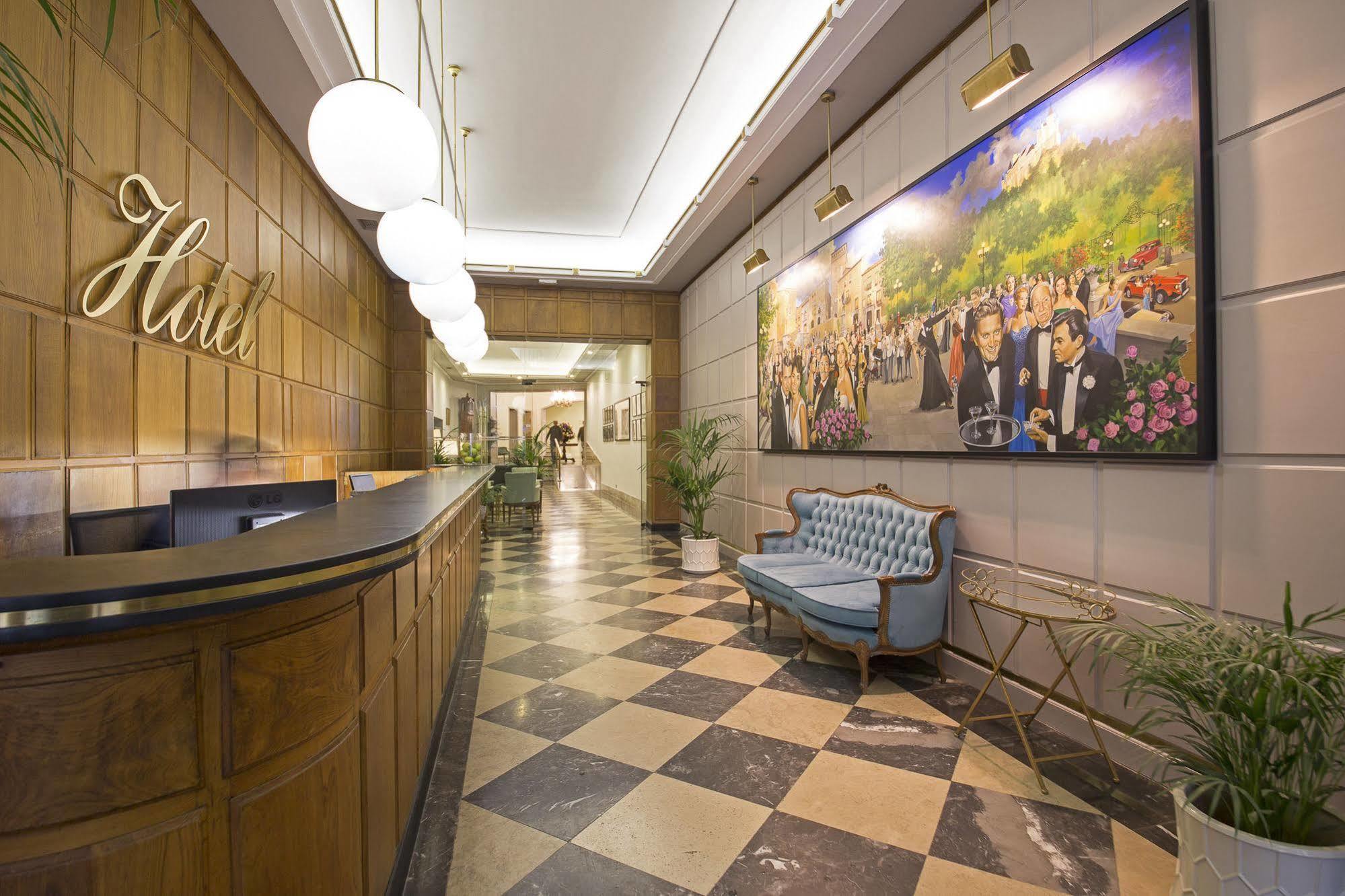 Real By Recordis Hotel 4*