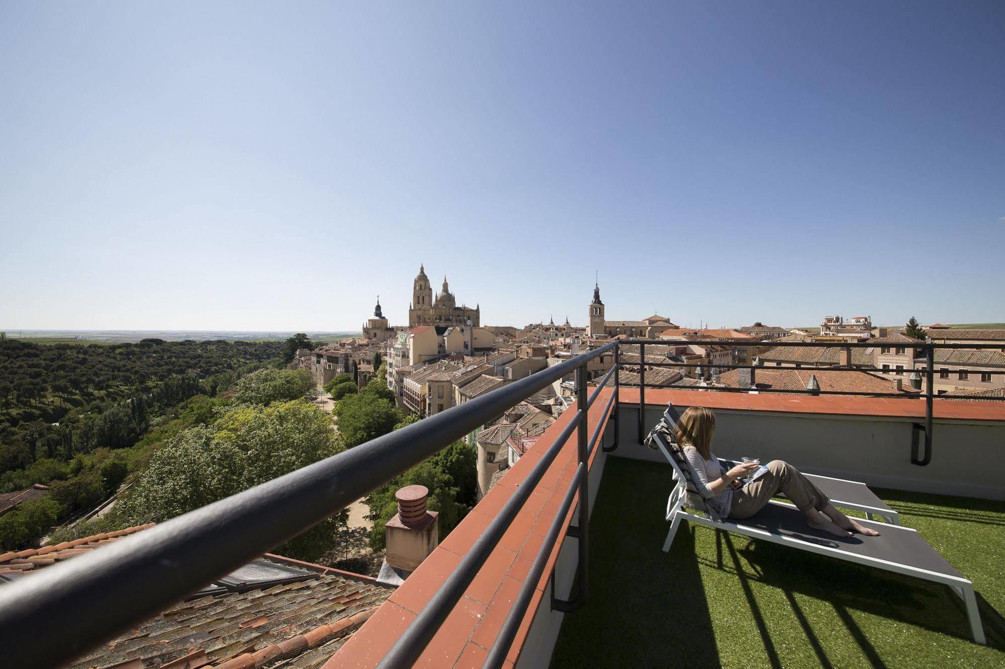 Real By Recordis Segovia