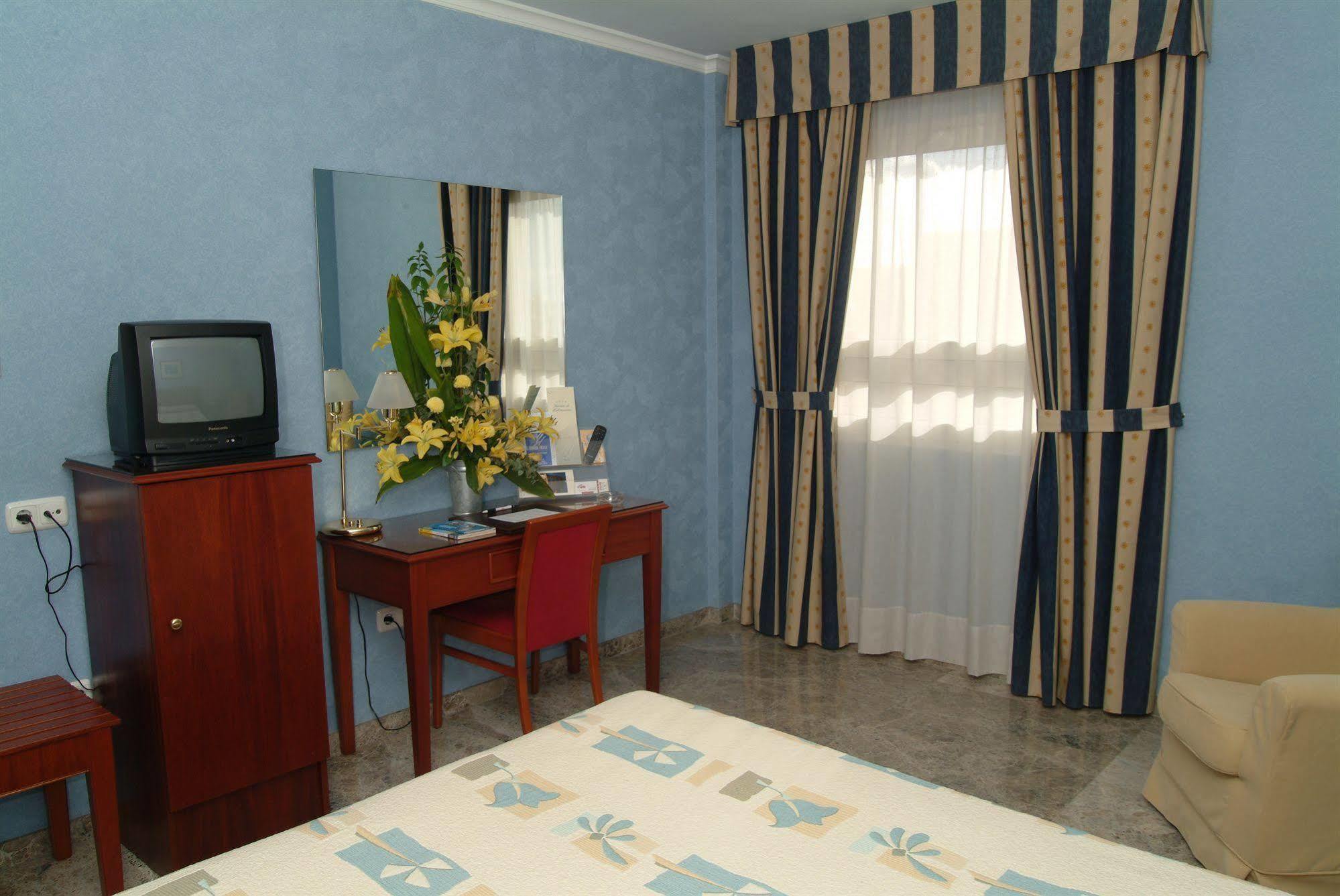 Hotel Bartos Almussafes