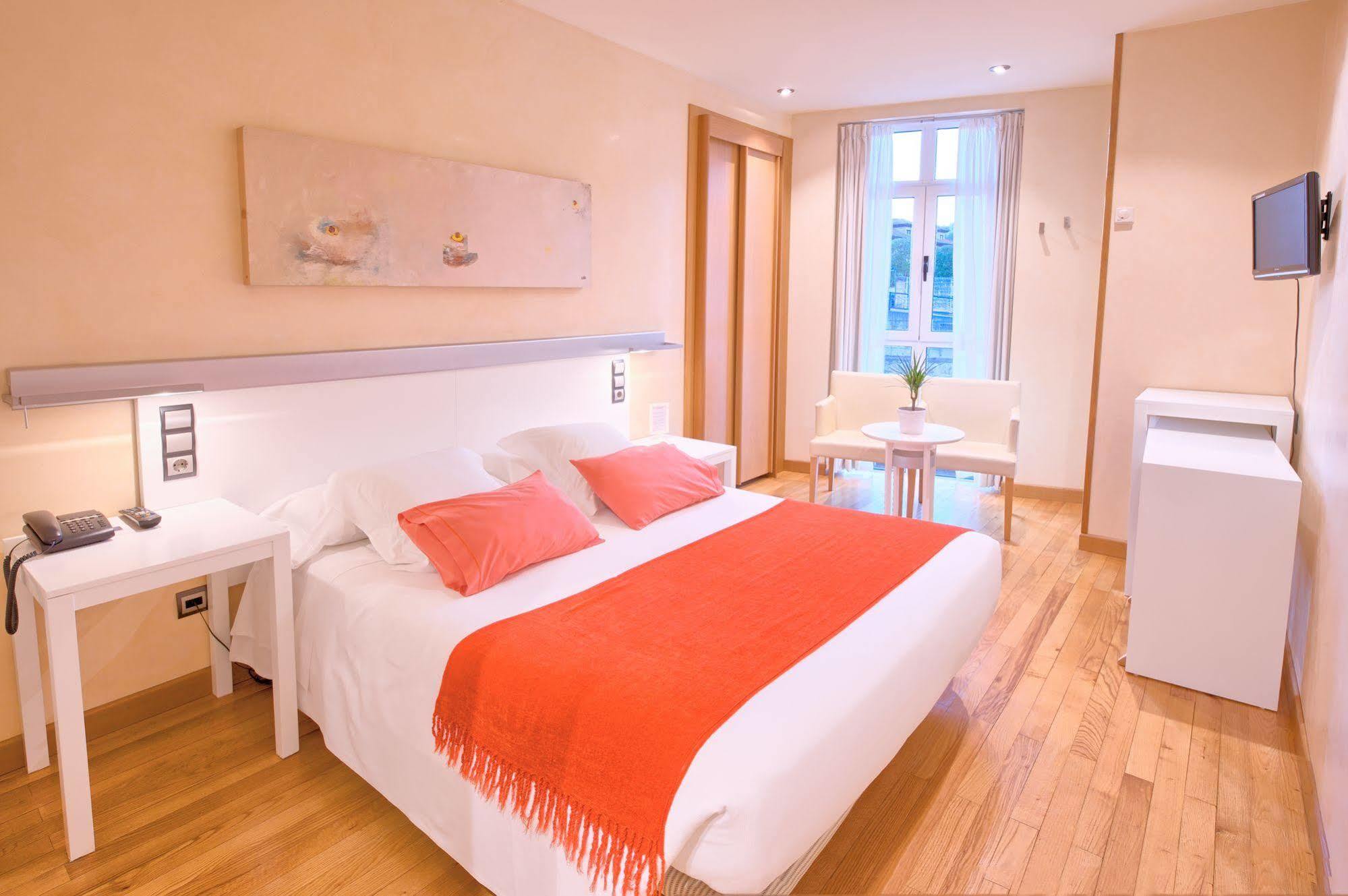 Hotel Nochendi Onís