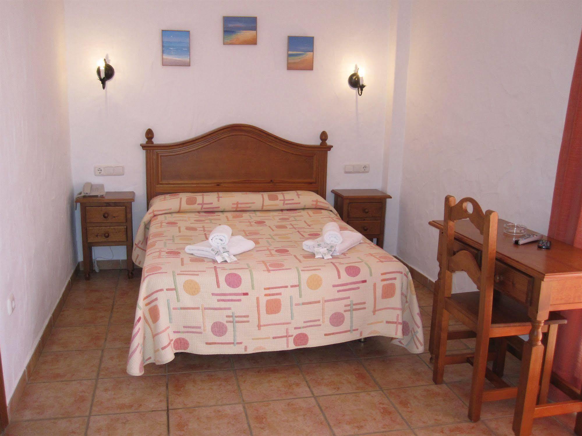 Hotel Oasis Atalaya *