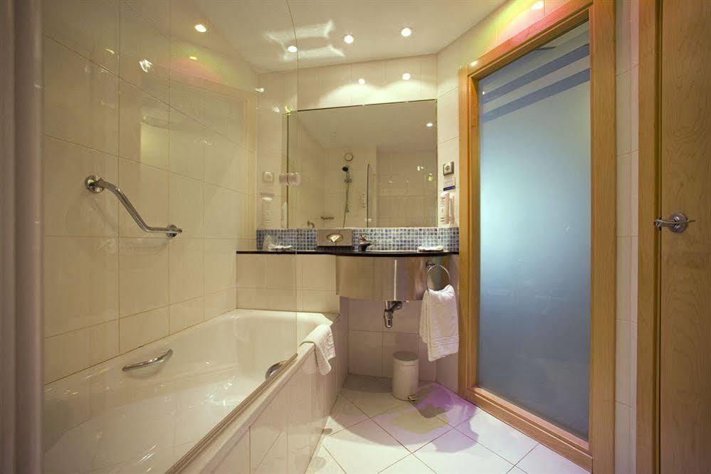Express Madrid-alcorcon By Ihg Hotel