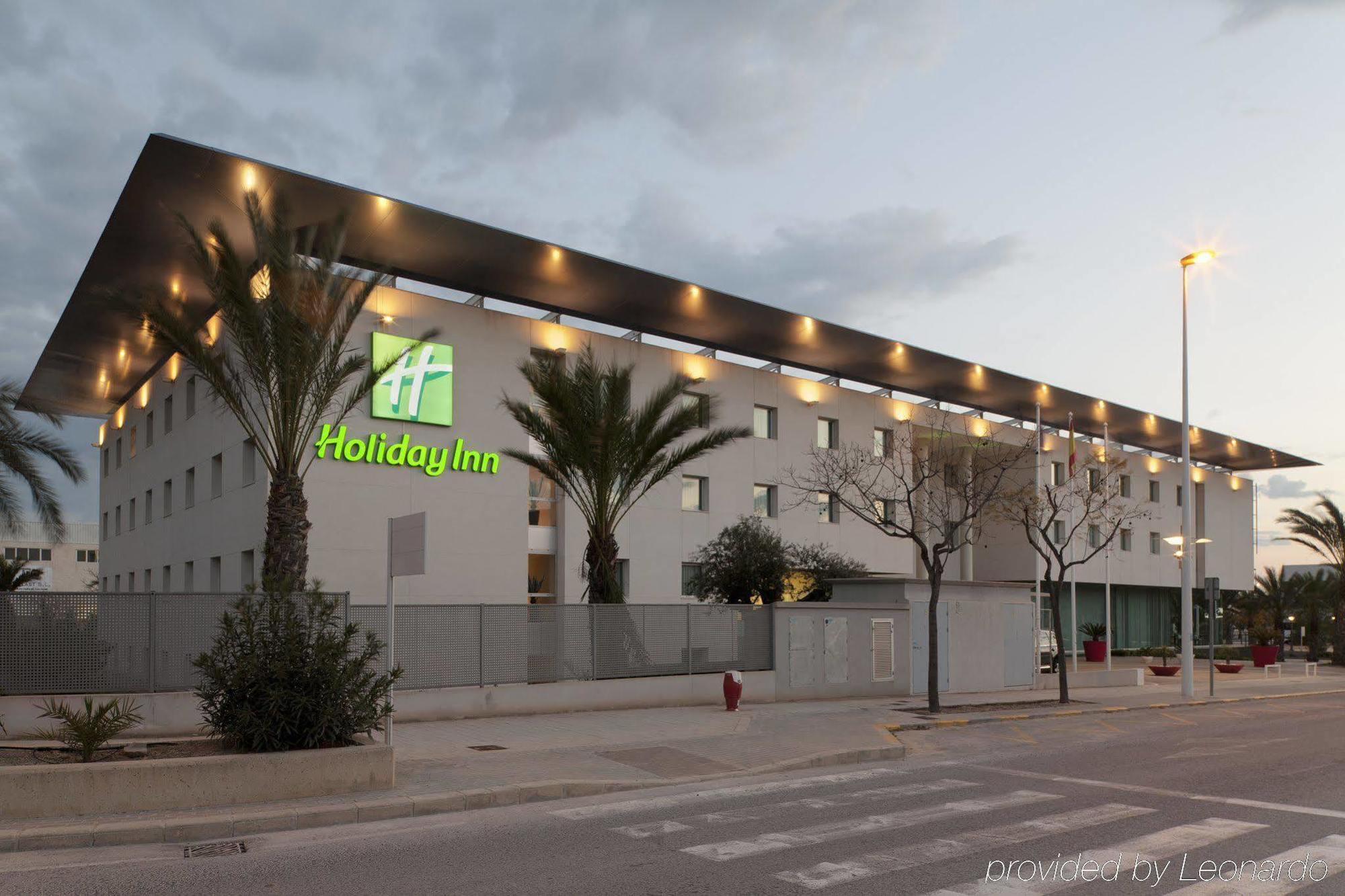Port Hotel