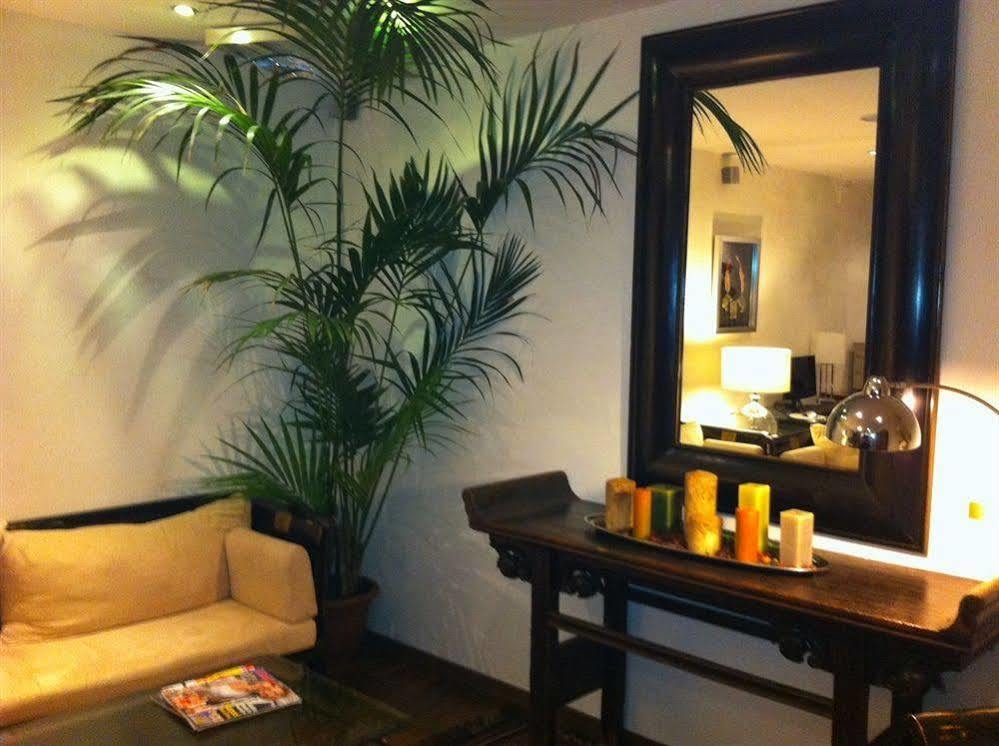 Boutique Reina Mora 2*