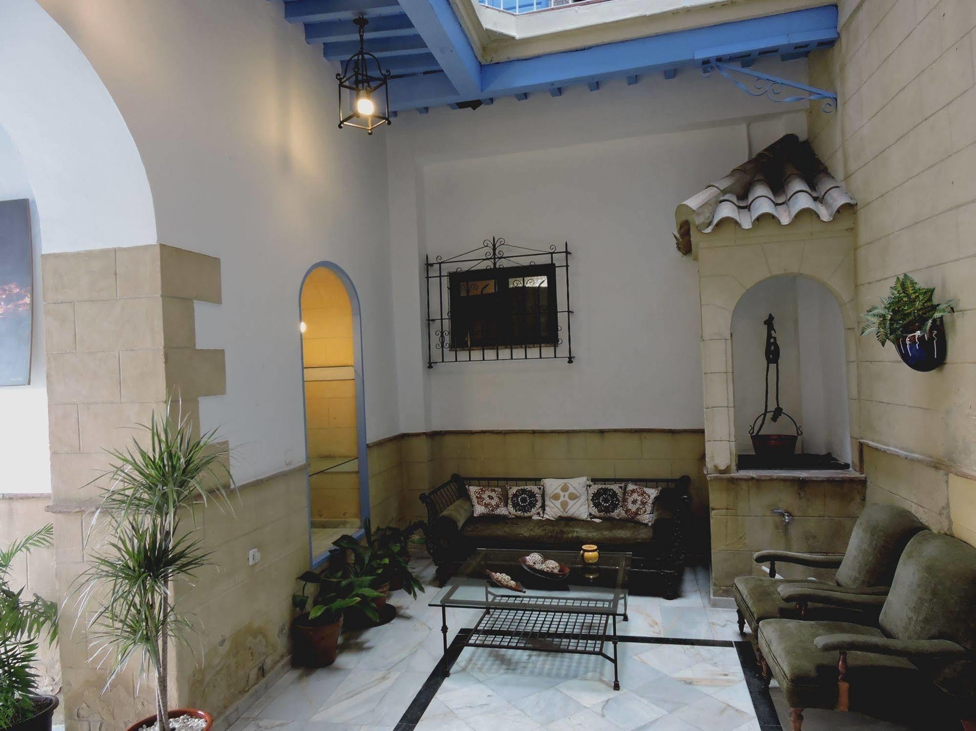 La Fonda Del Califa Hotel