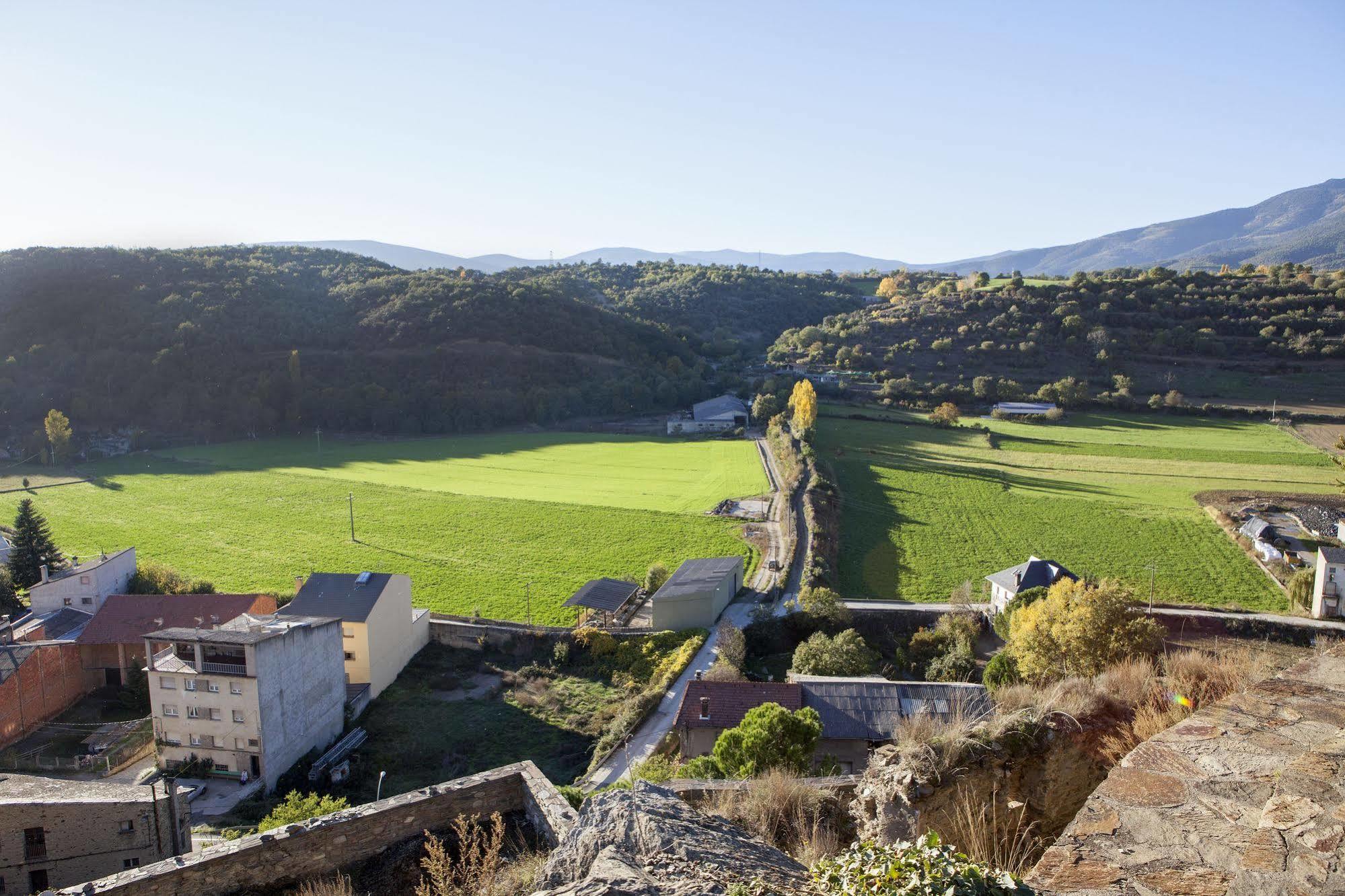 Hotel El Castell De Ciutat - Relais & Chateaux La Seu d'Urgell