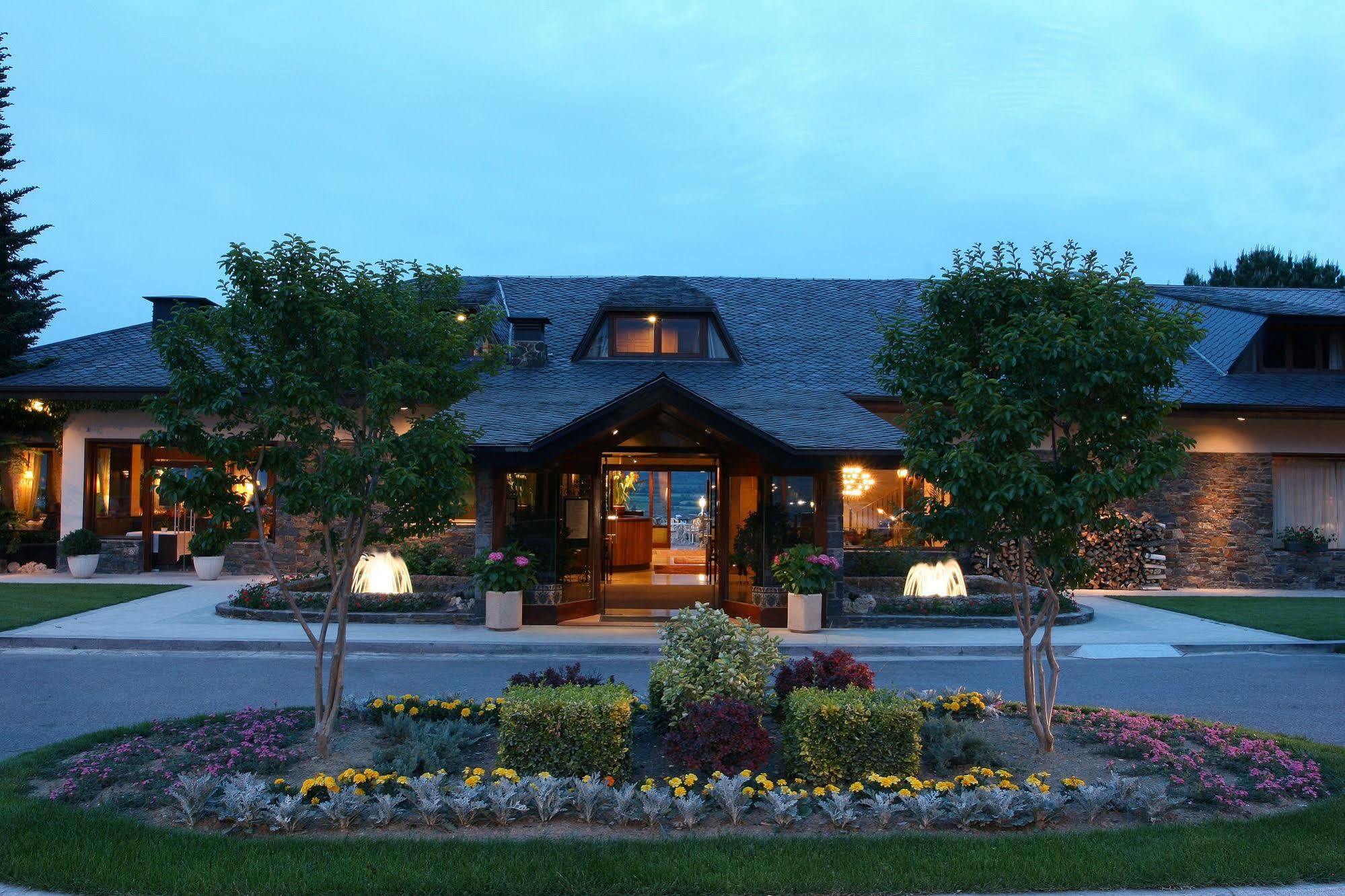 El Castell De Ciutat - Relais & Chateaux Hotel