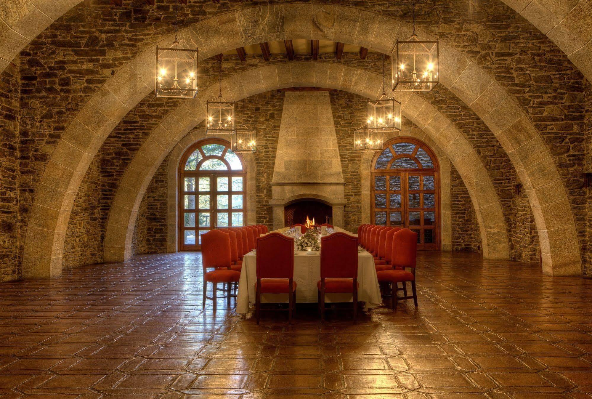 El Castell De Ciutat - Relais & Chateaux