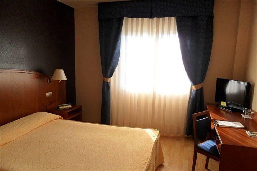 Hotel Plaza 3*