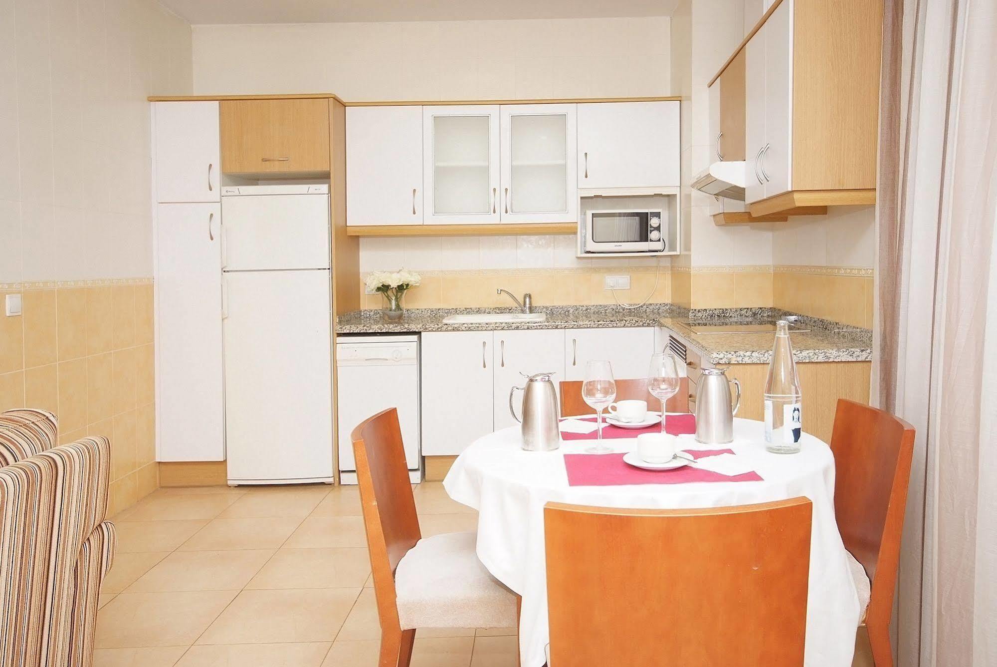 Aparthotel Albufera 4*