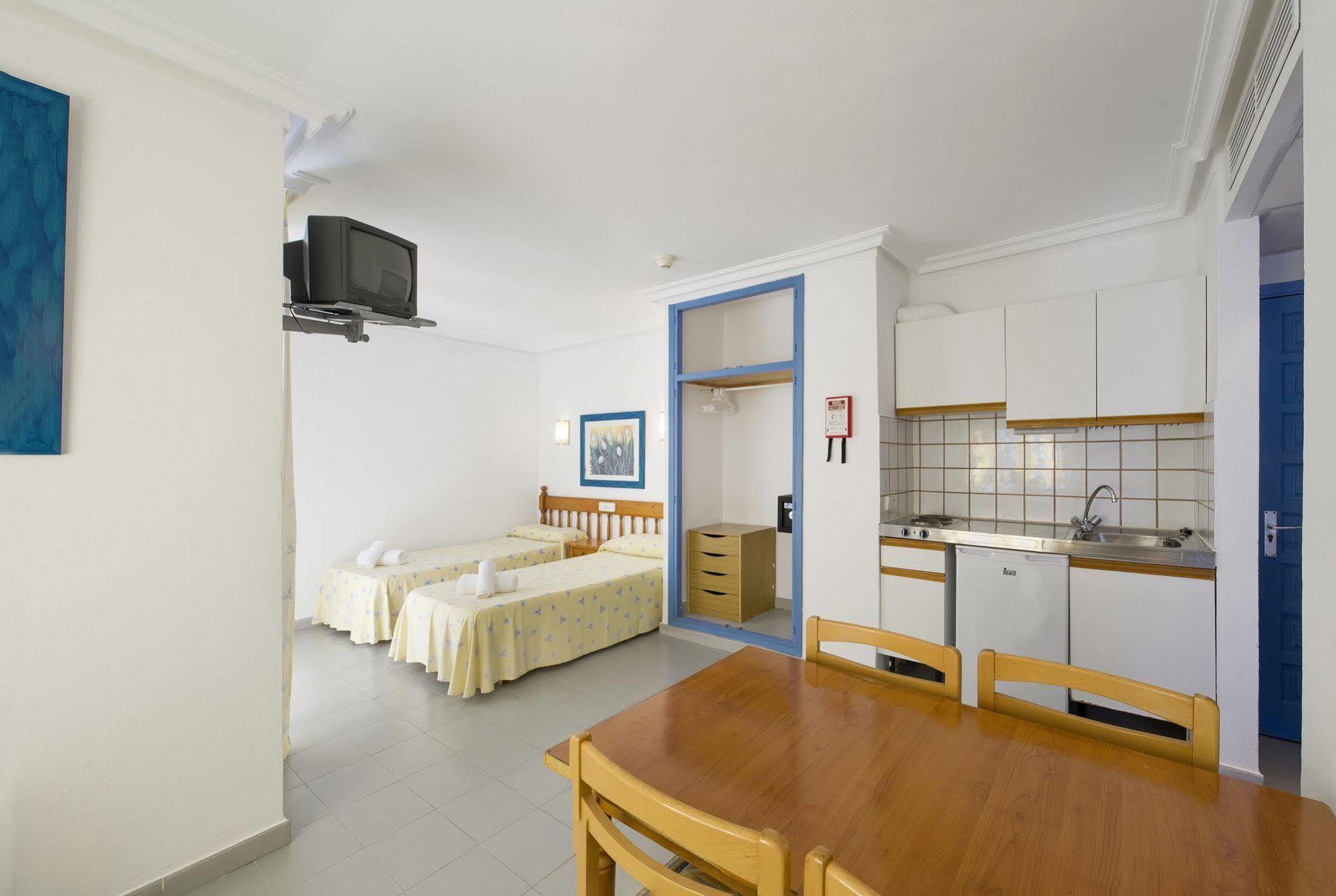 Sol Bay Apartahotel 2*