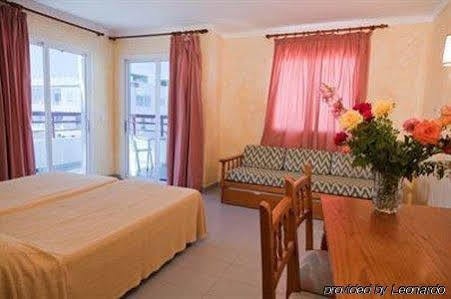 Apartahotel Sol Bay 2*