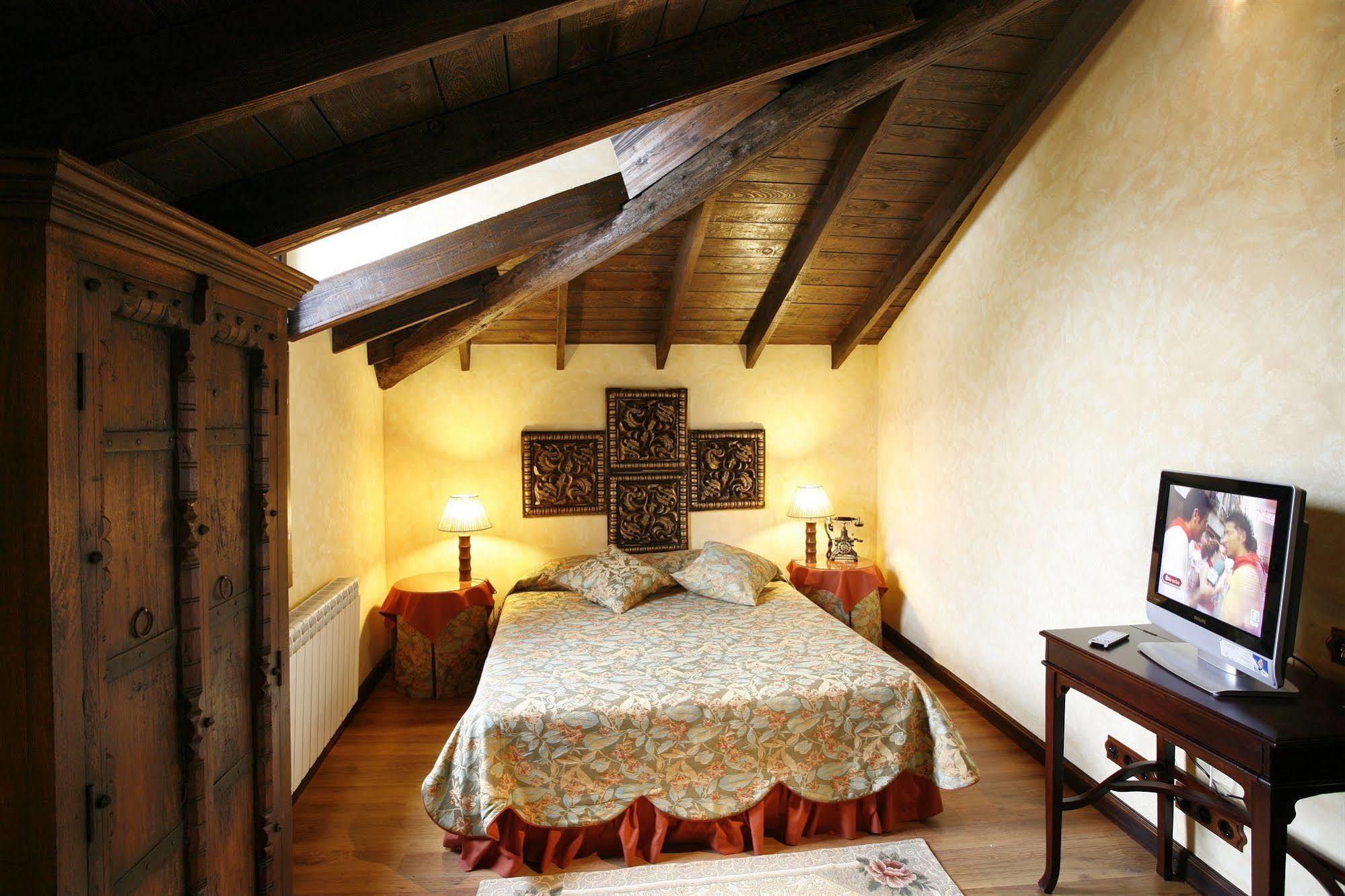 Boutique Real Casona De Amas Azofra