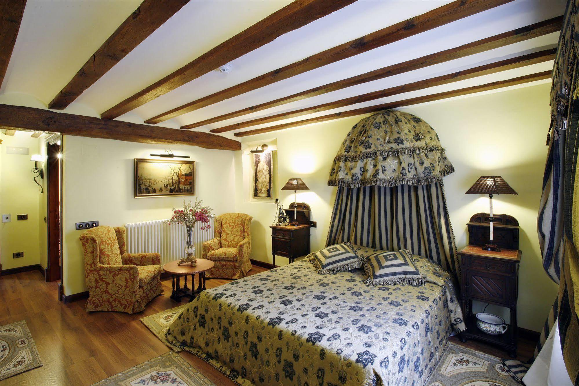Boutique Real Casona De Amas Hotel Azofra