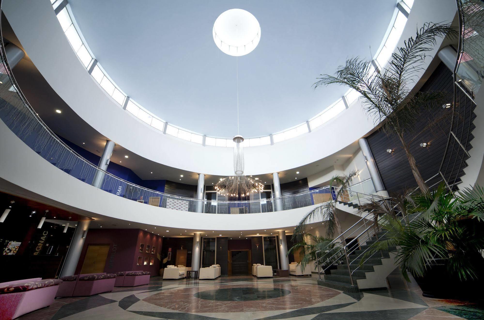 Acosta Centro 4*
