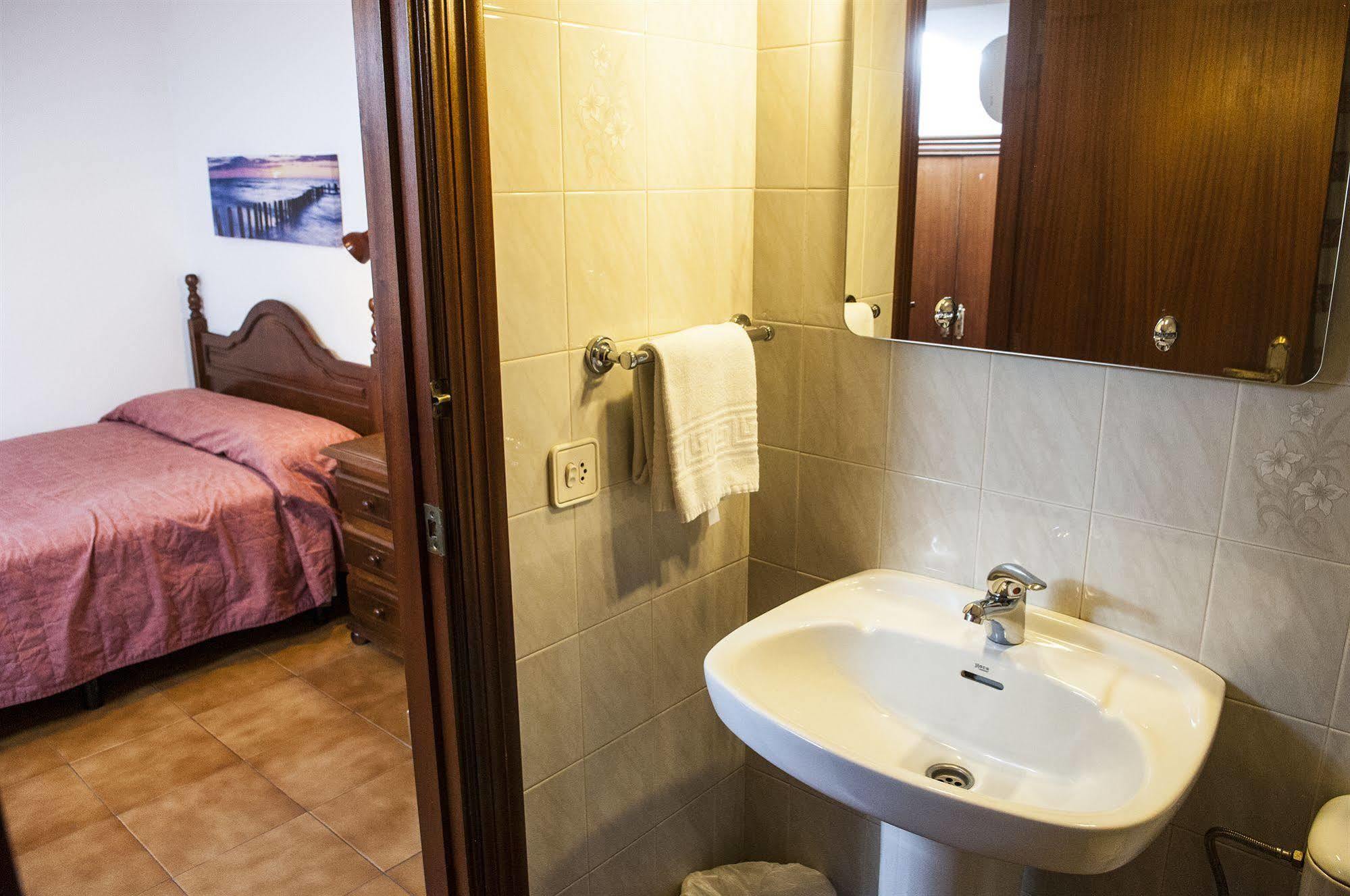 La Isla Guest house *
