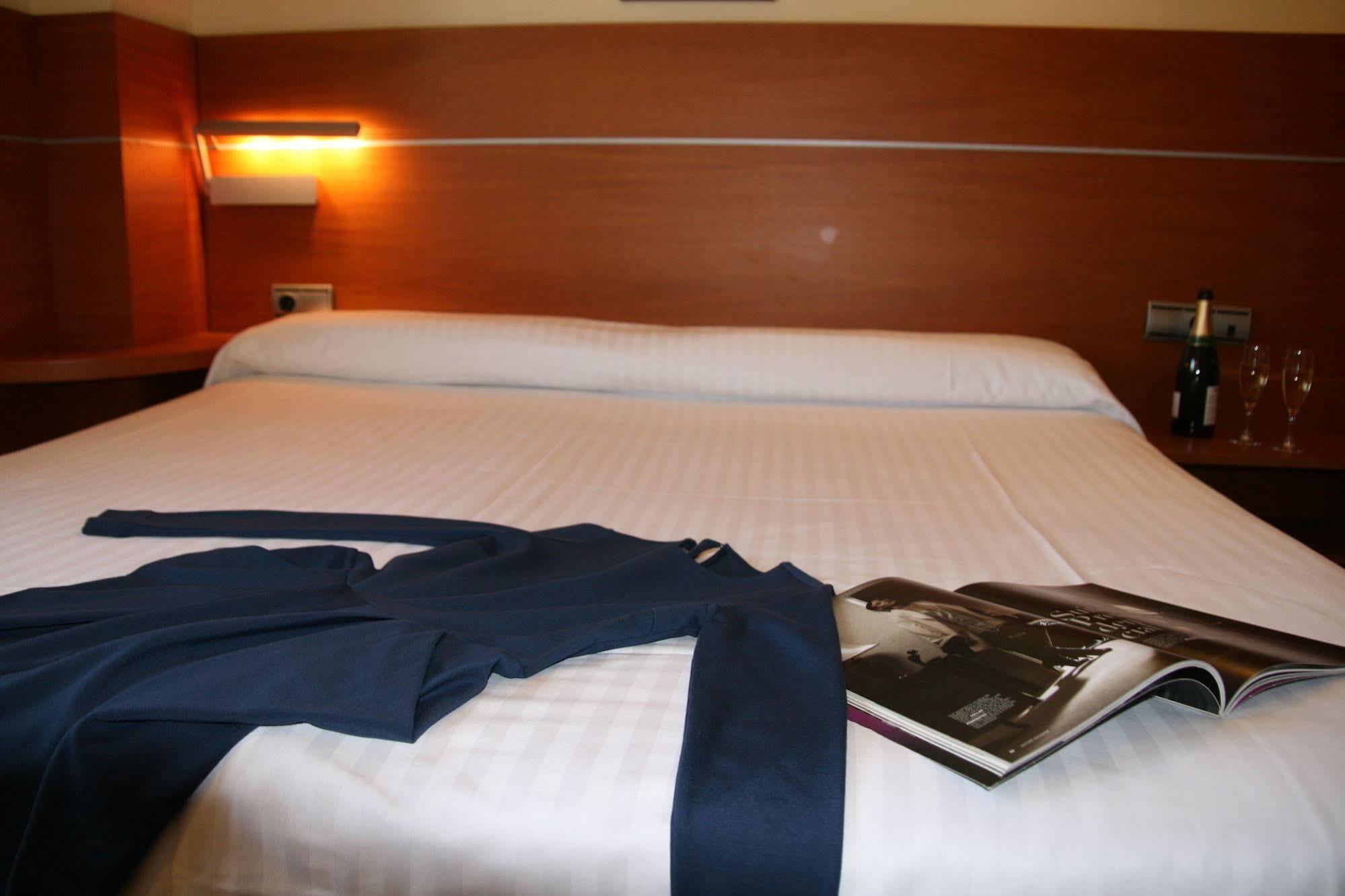 Arago565 Aparthotel