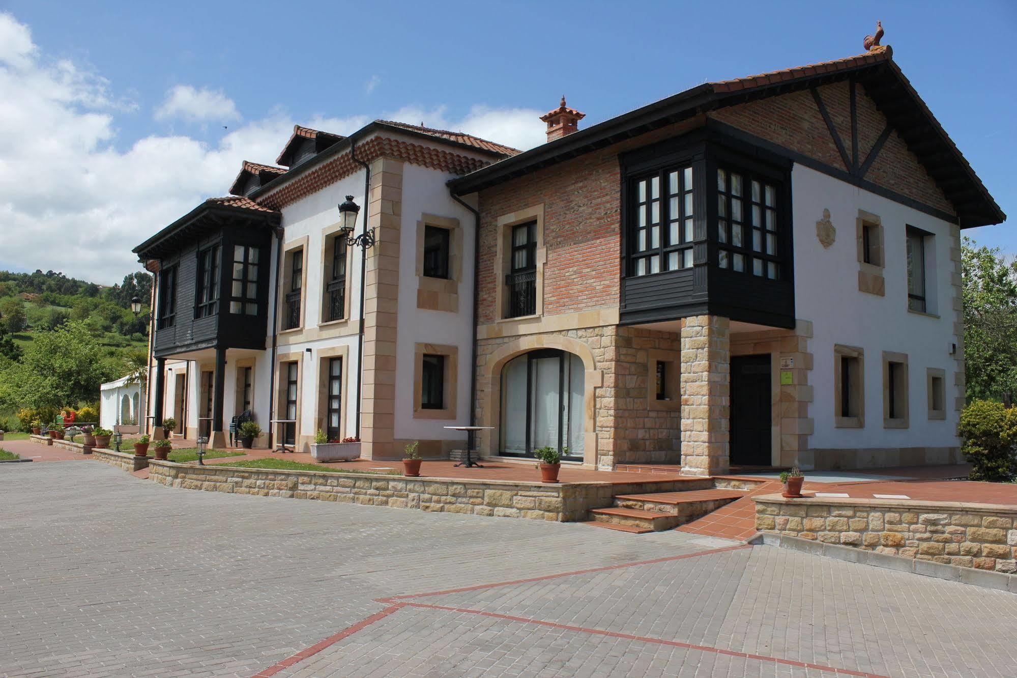 La Casona De La Roza Apartamento Valbucar