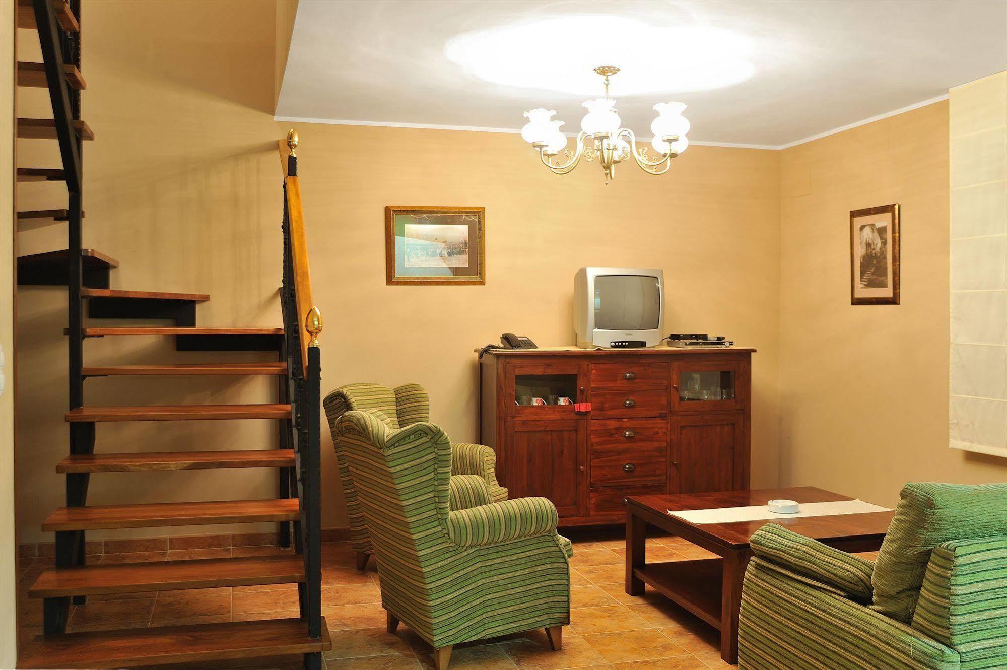 La Casona De La Roza Apartamento Valbucar