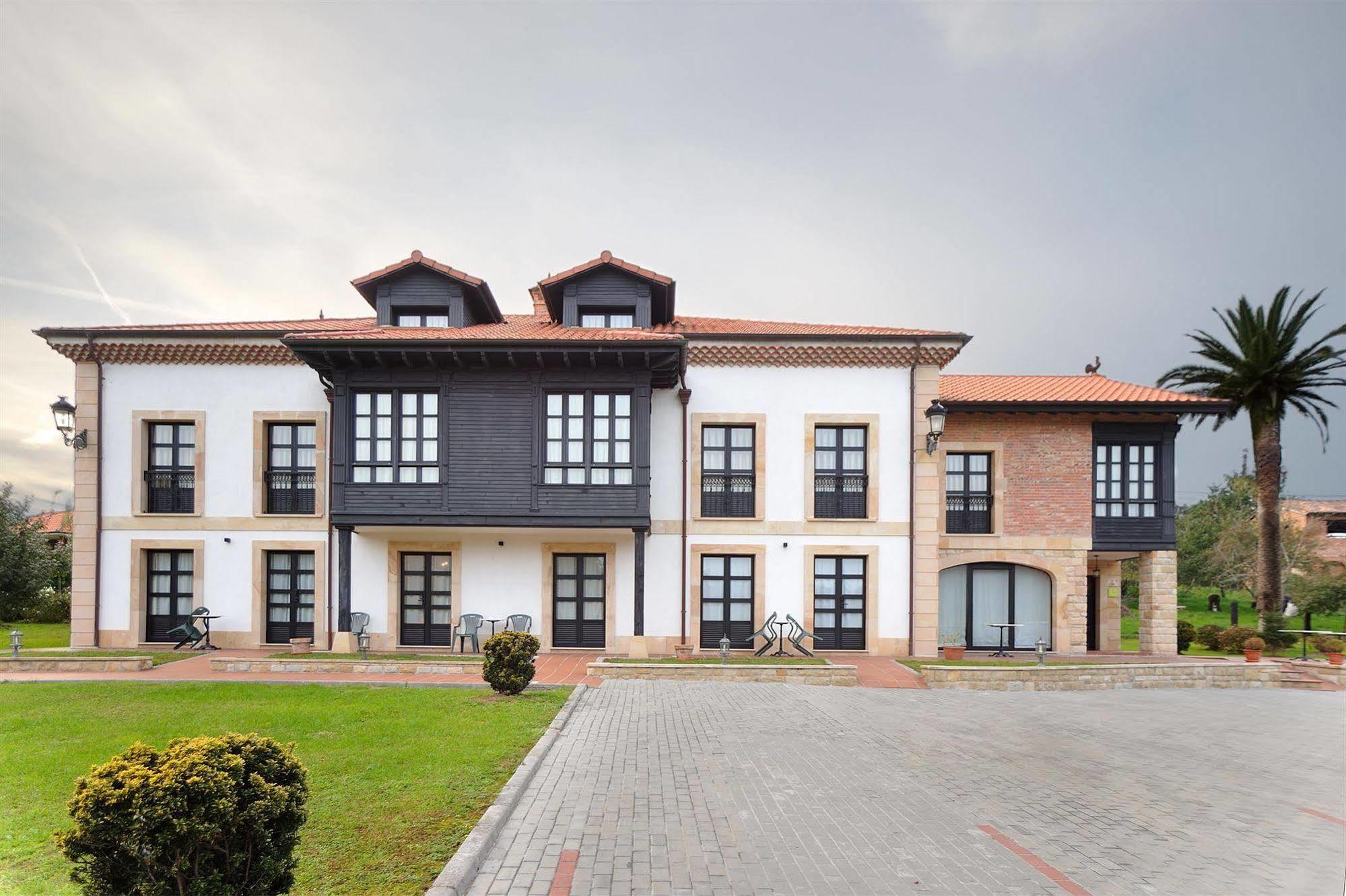 La Casona De La Roza * Valbucar
