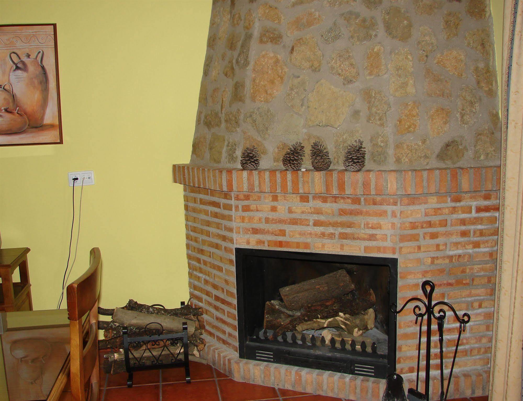Sierra De Segura Apartahotel *