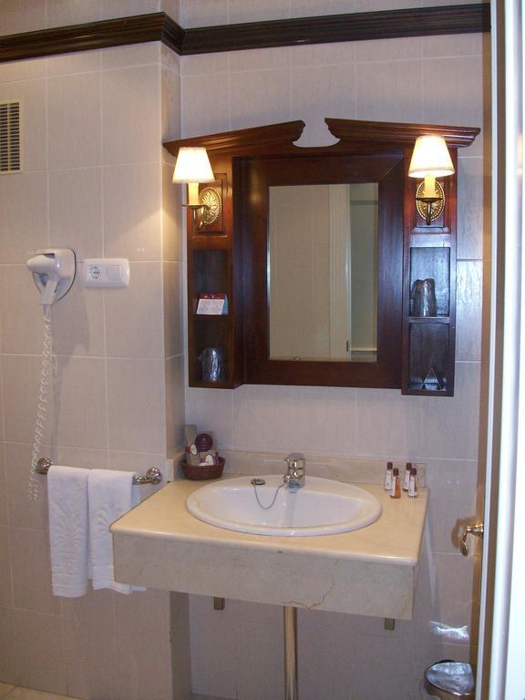 Hotel Parque Cabaneros 3*