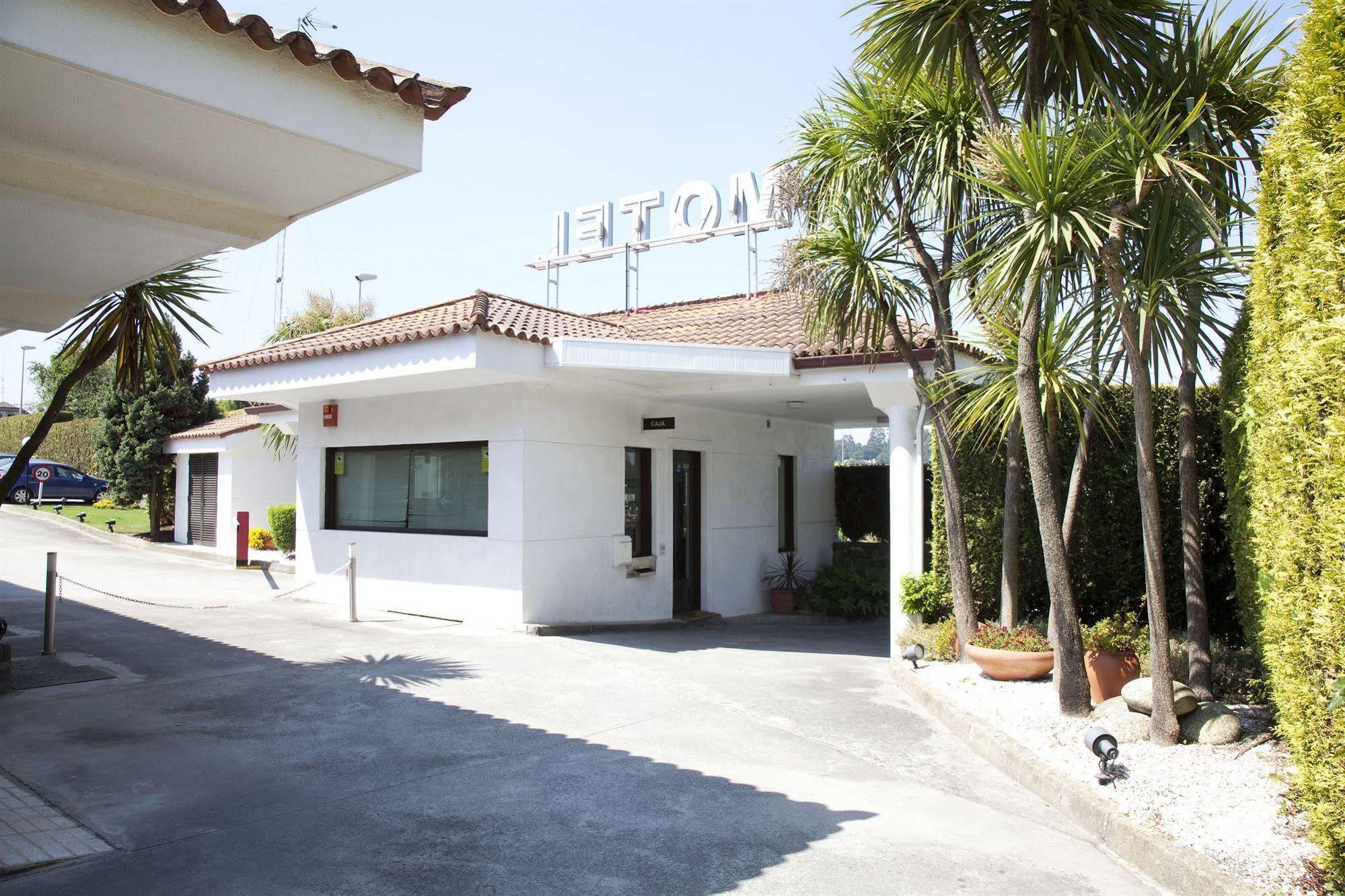 Jardin Hotel 3*