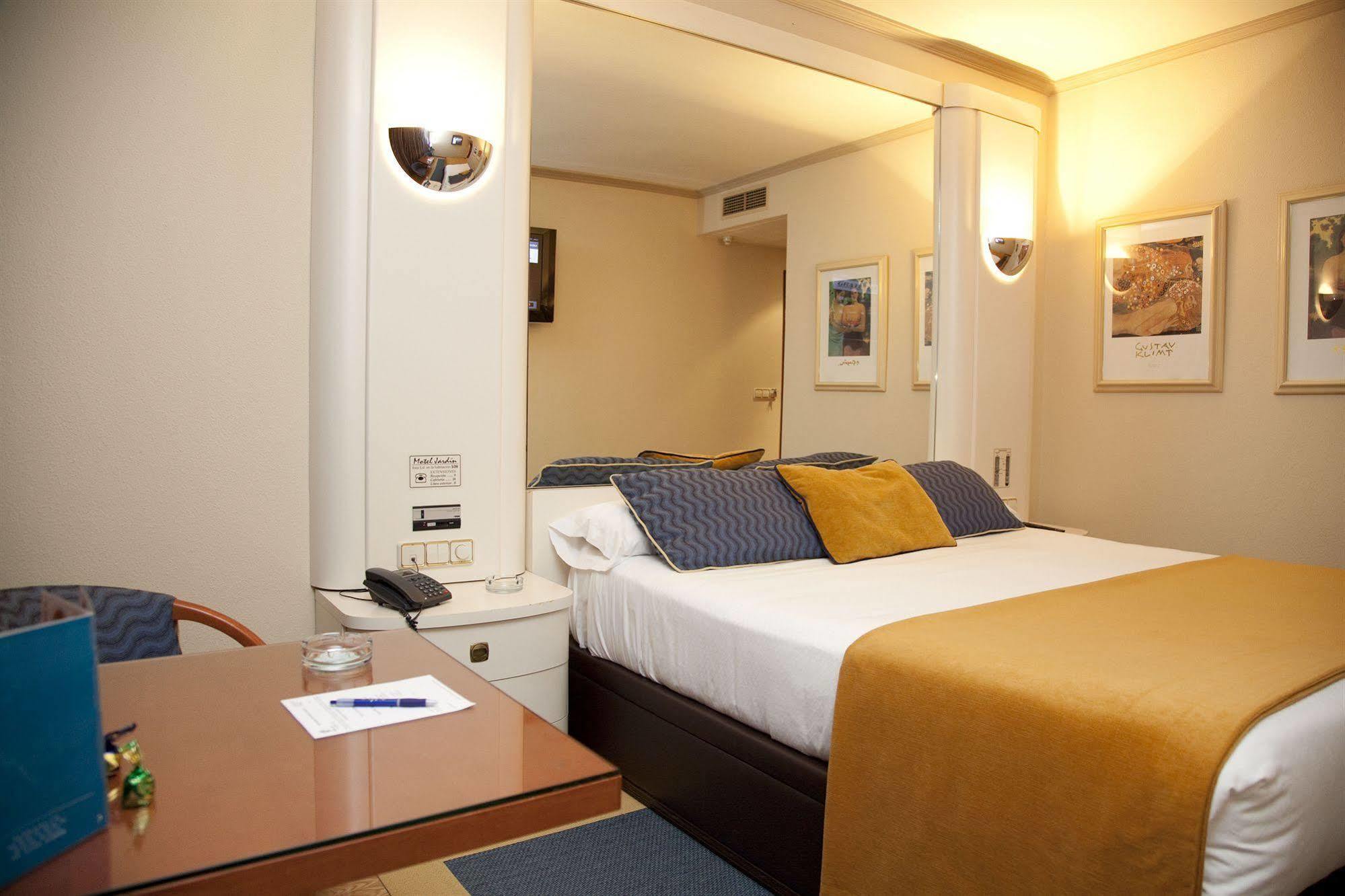 Hotel Jardin 3*