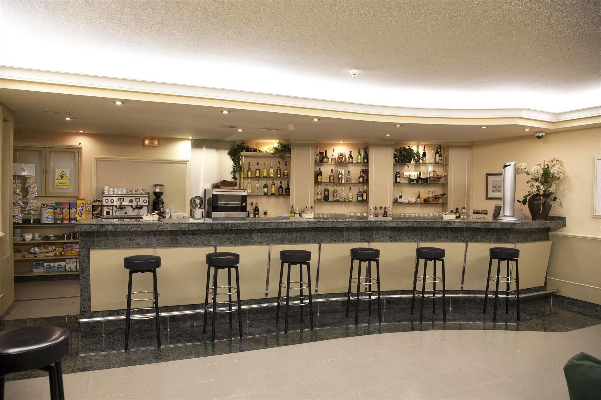 Jardin Hotel 3*