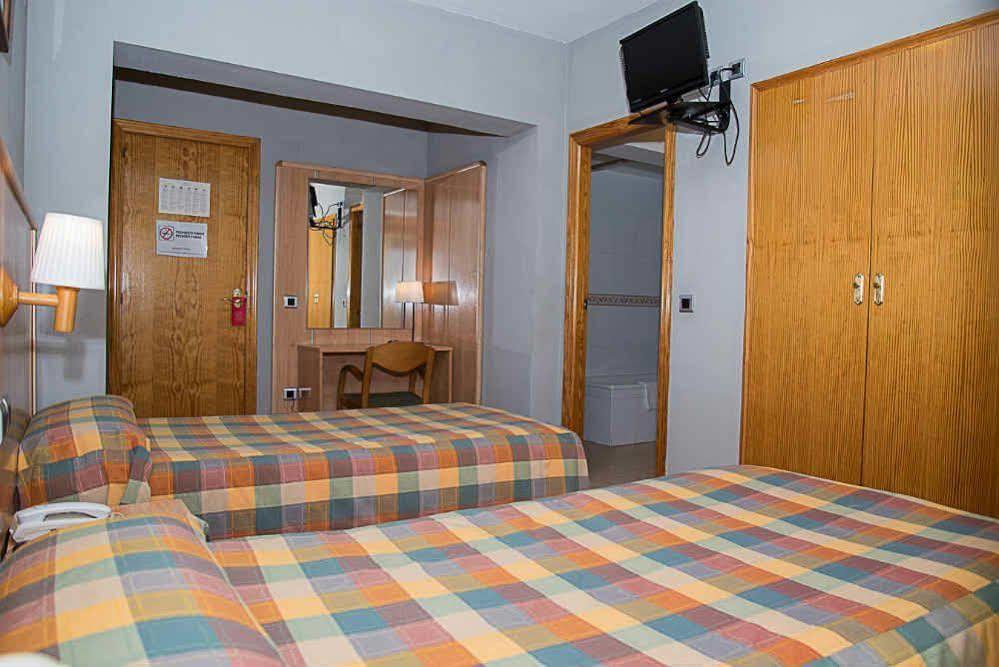 El Cid Hotel 2*