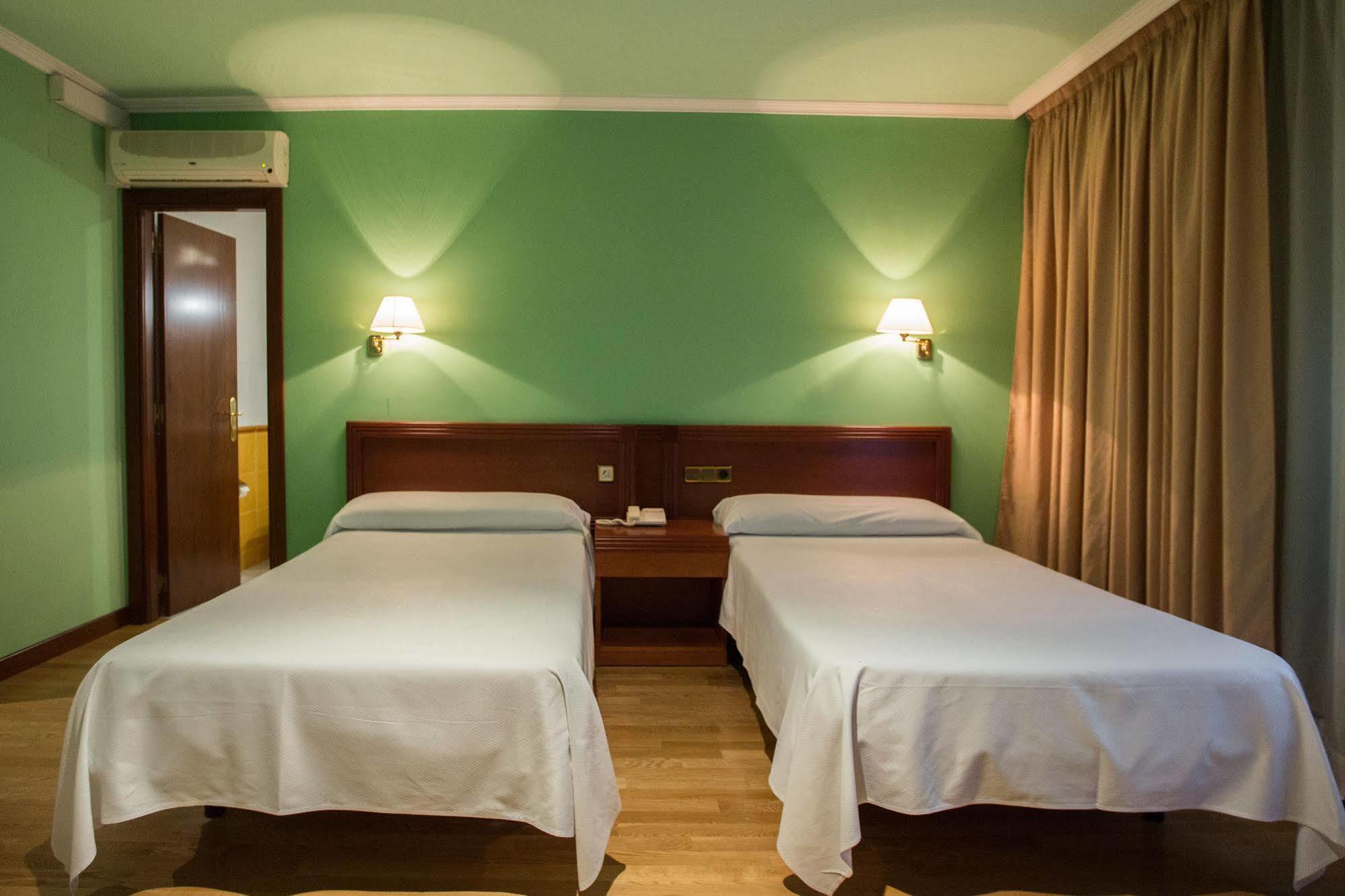 De Hotel 3*