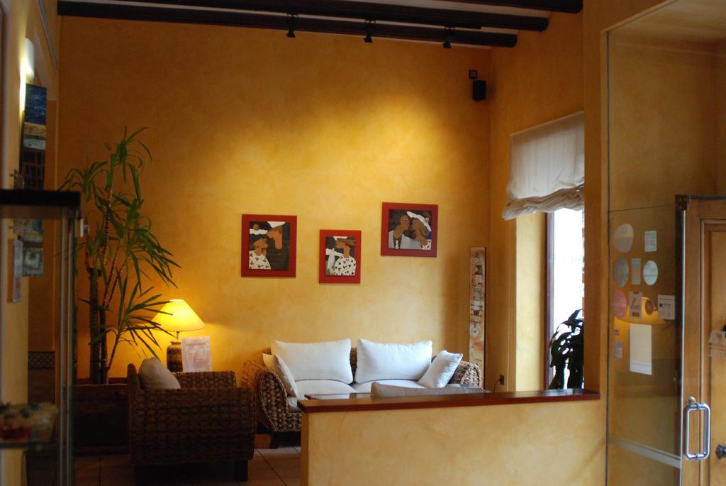 L'agora Hotel 3*