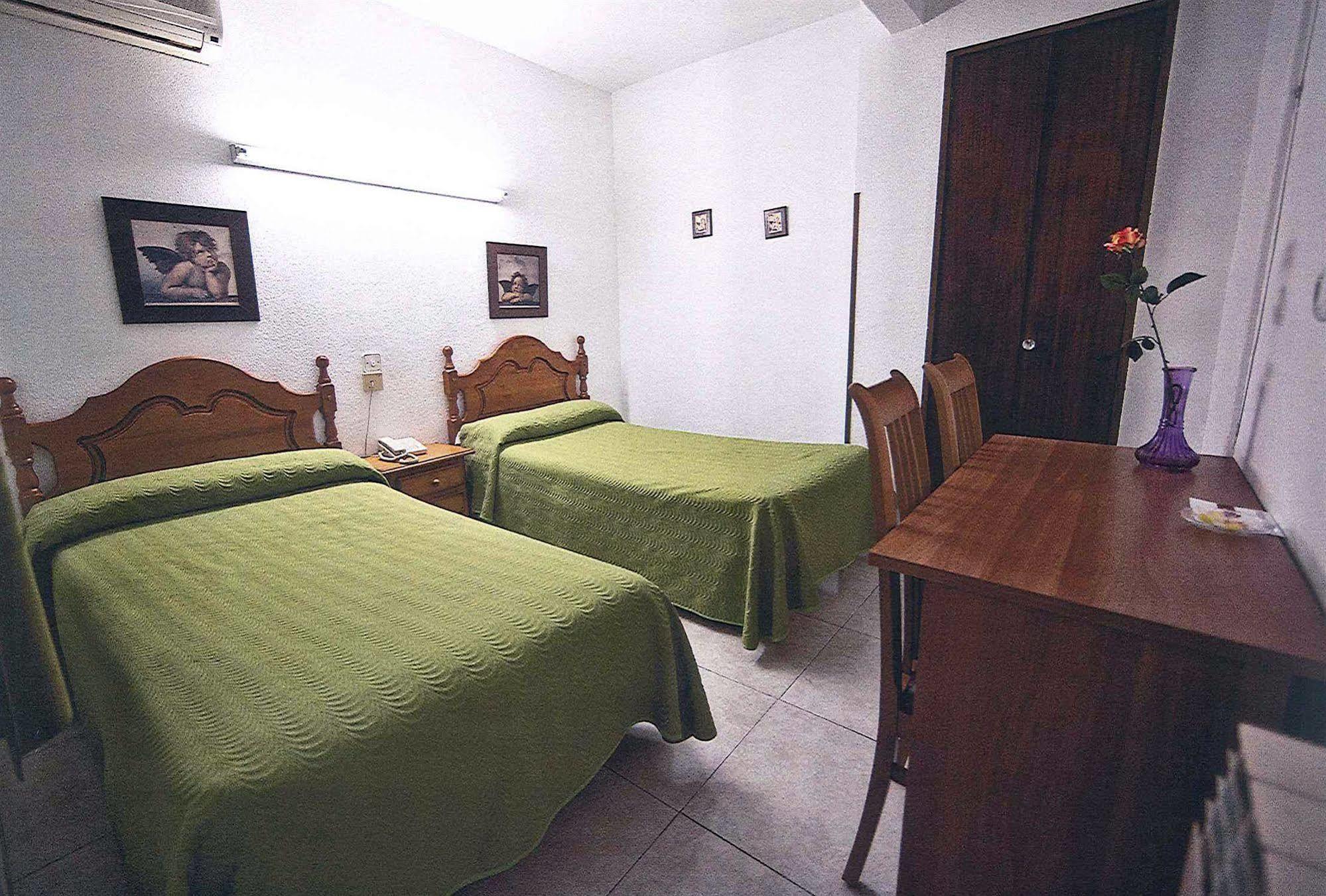 La Rosa Guest house 2*