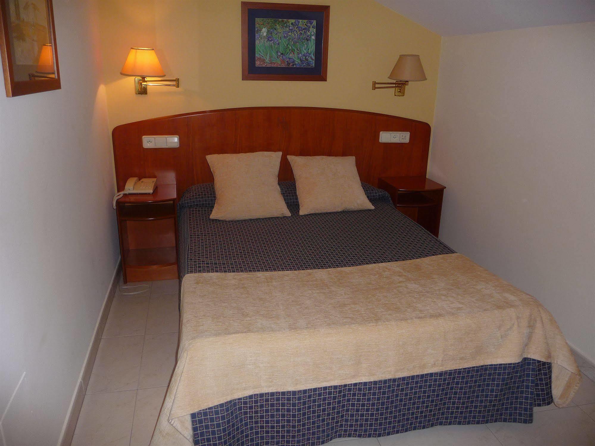Atalaya Ii Hotel