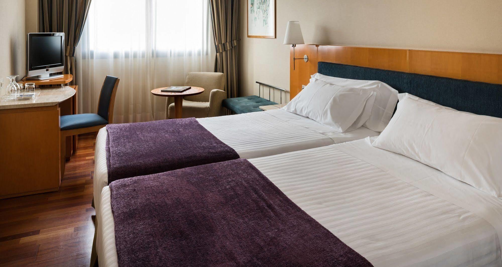 Hotel Nh Ciudad De 4*