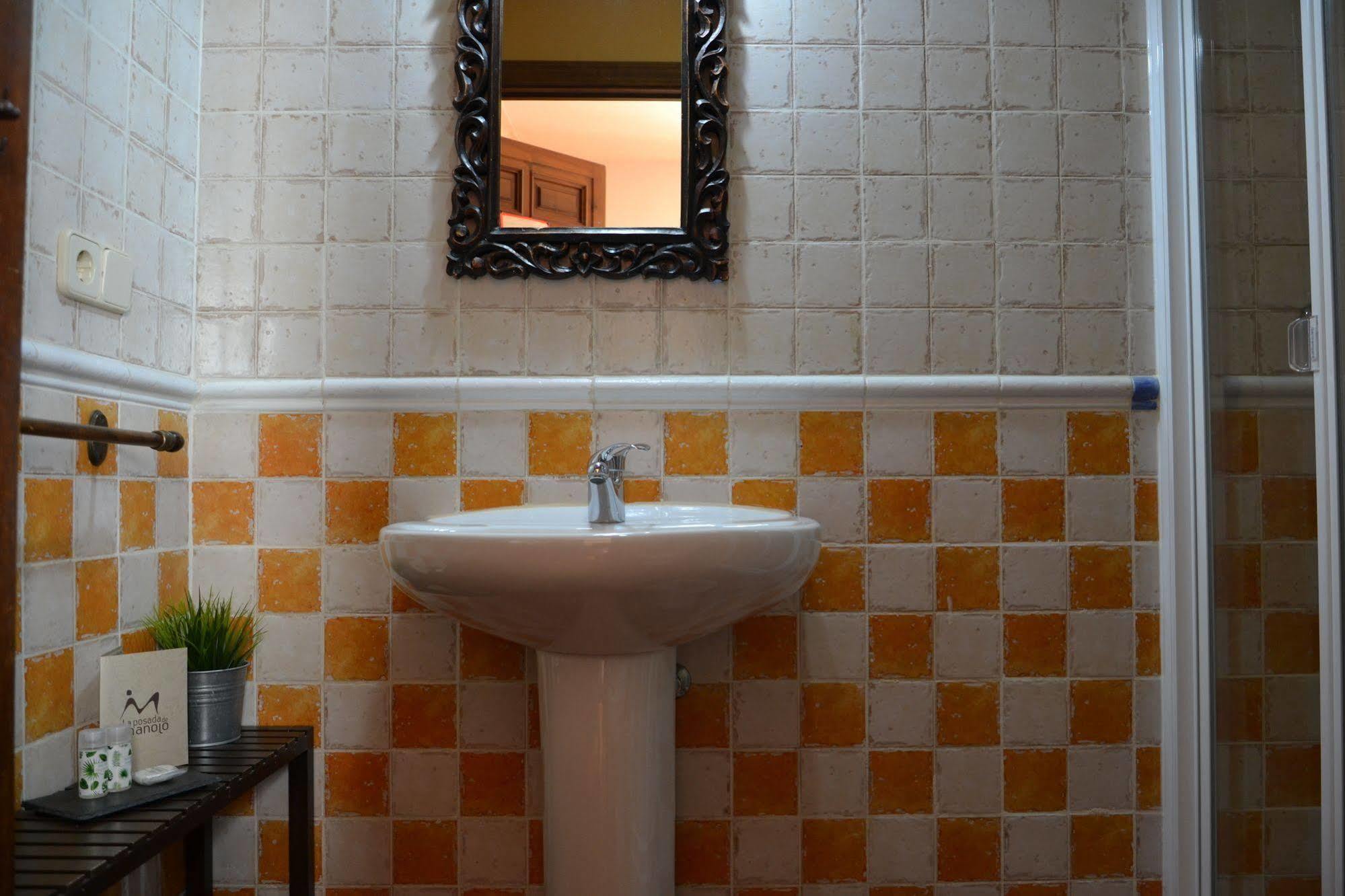 Guest house La De Manolo 2*