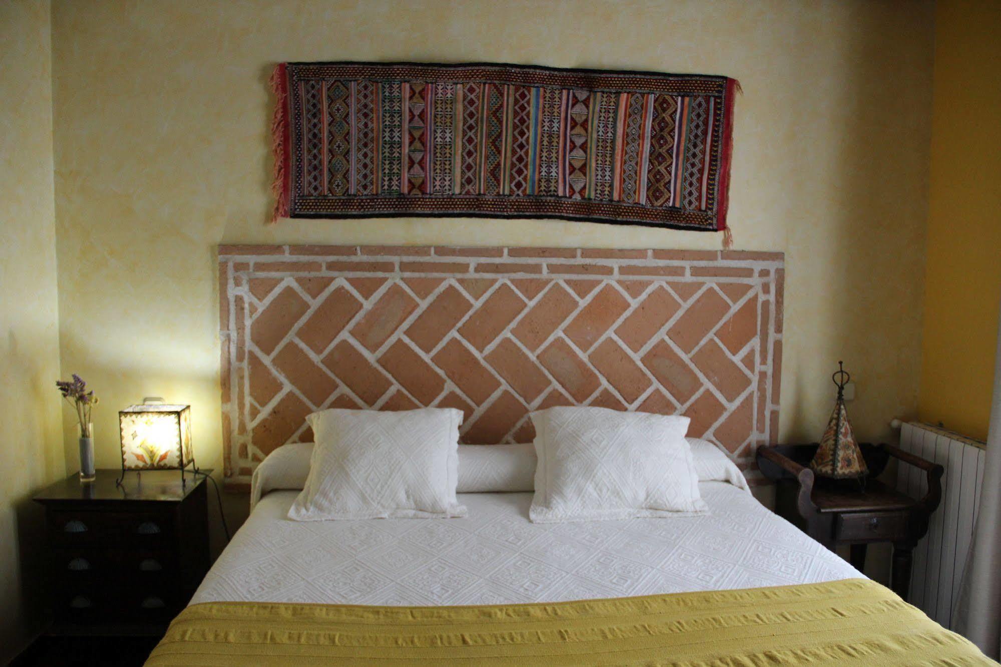Guest house La De Manolo 2*