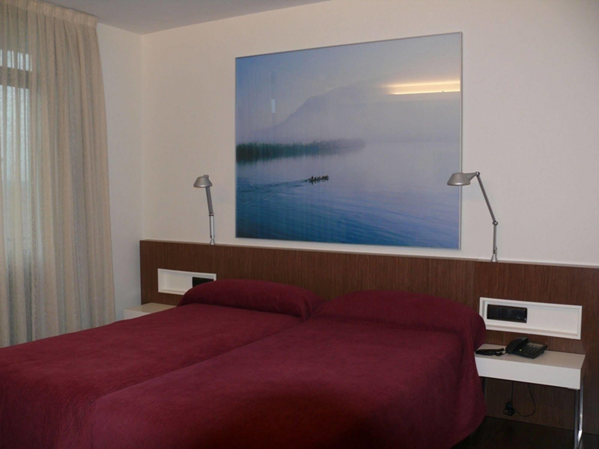 Angeles Hotel 3*