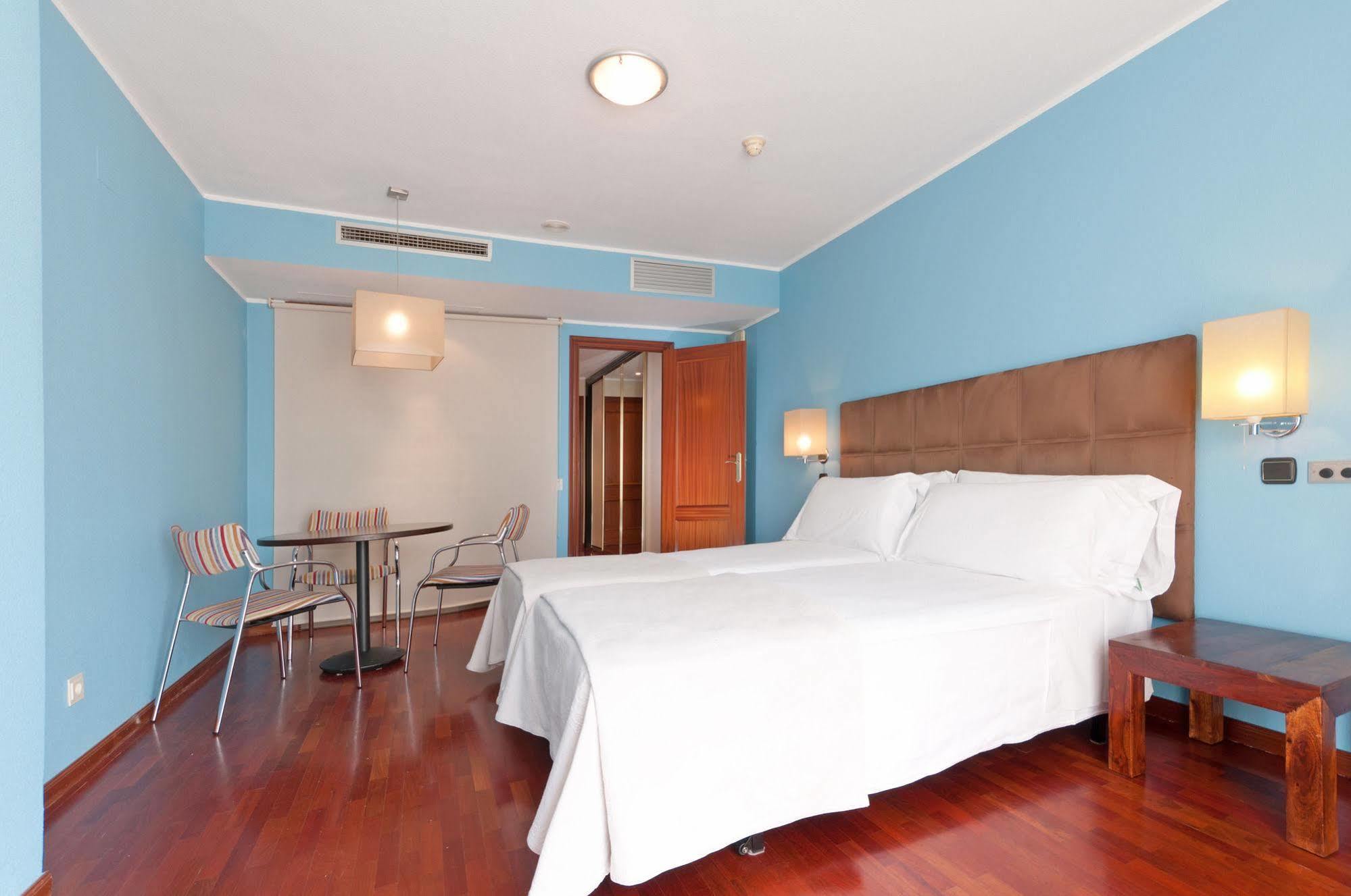 Hotel Tryp Sofia Parquesol 3*