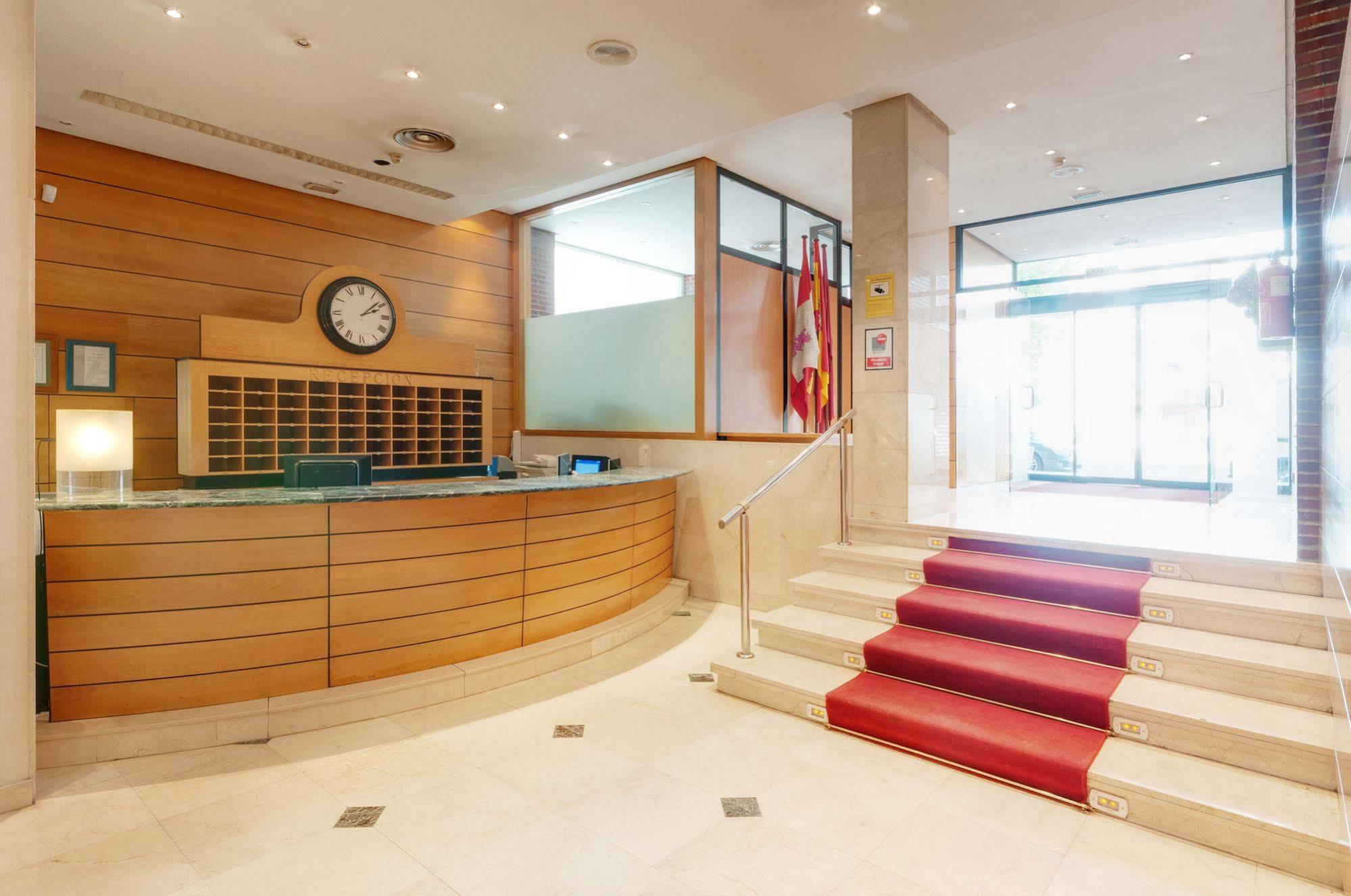 Tryp Sofia Parquesol